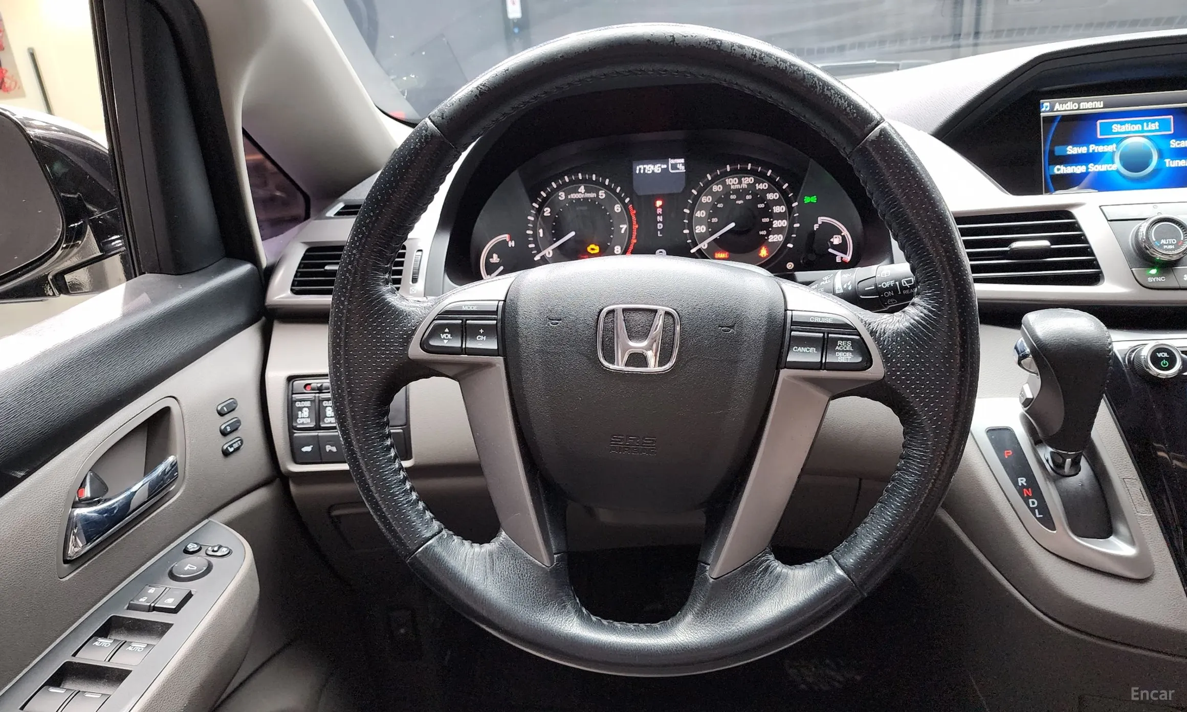 Honda Odyssey превью 13