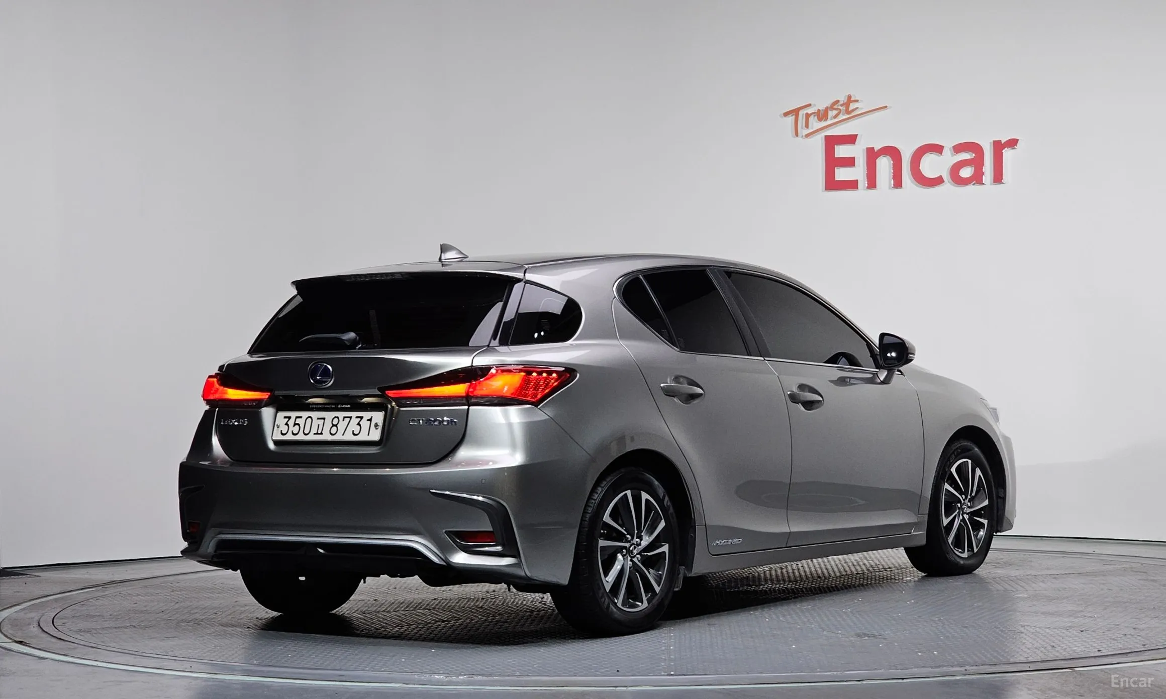 Lexus CT200h