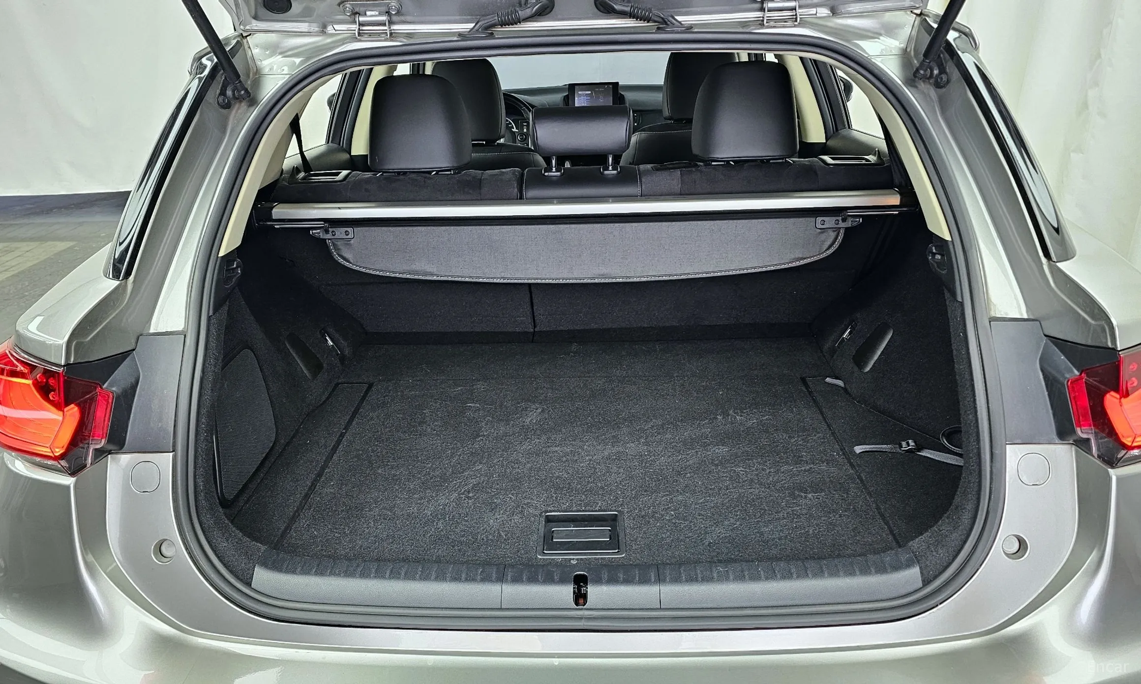 Lexus CT200h превью 20