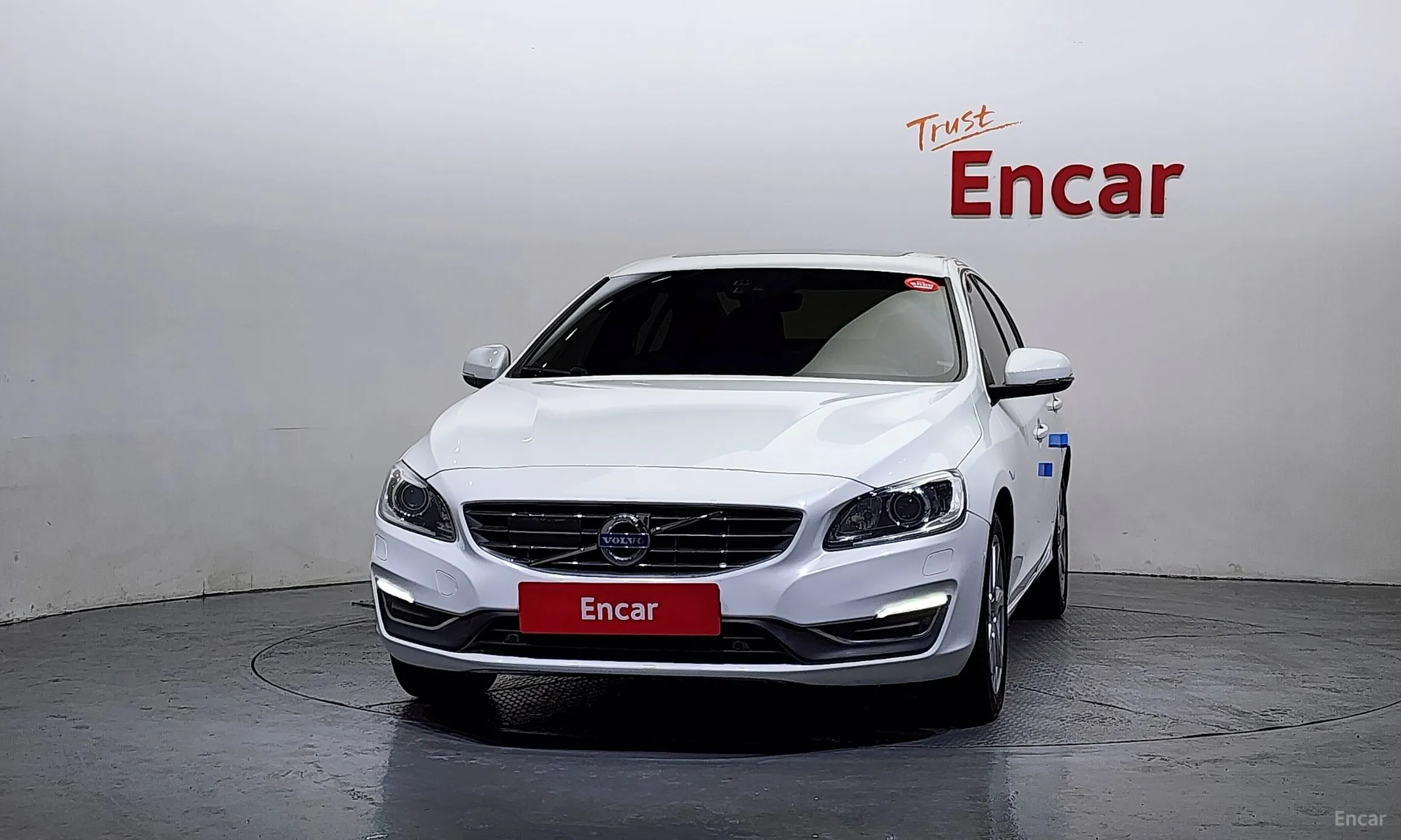 Volvo S60 превью 3