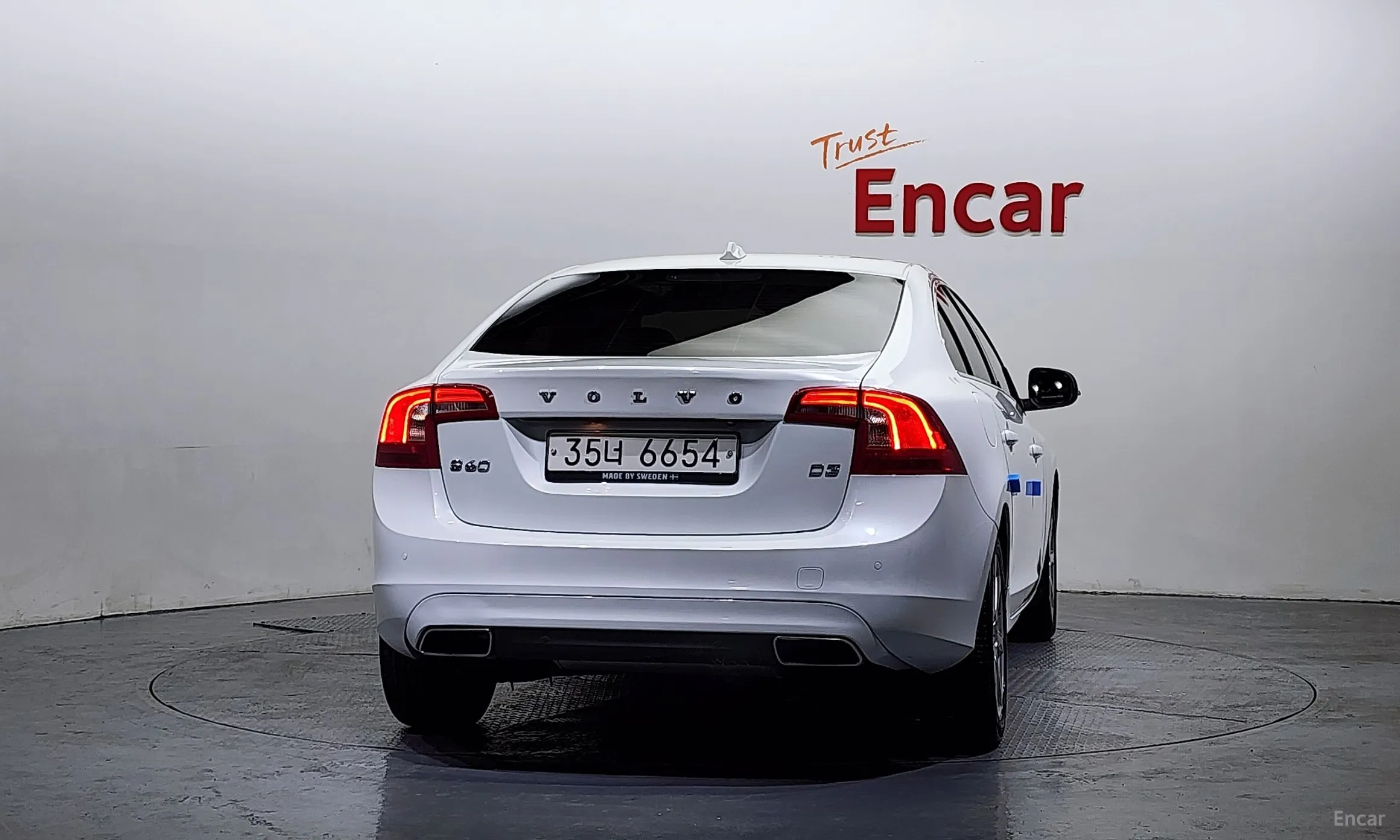 Volvo S60 превью 4