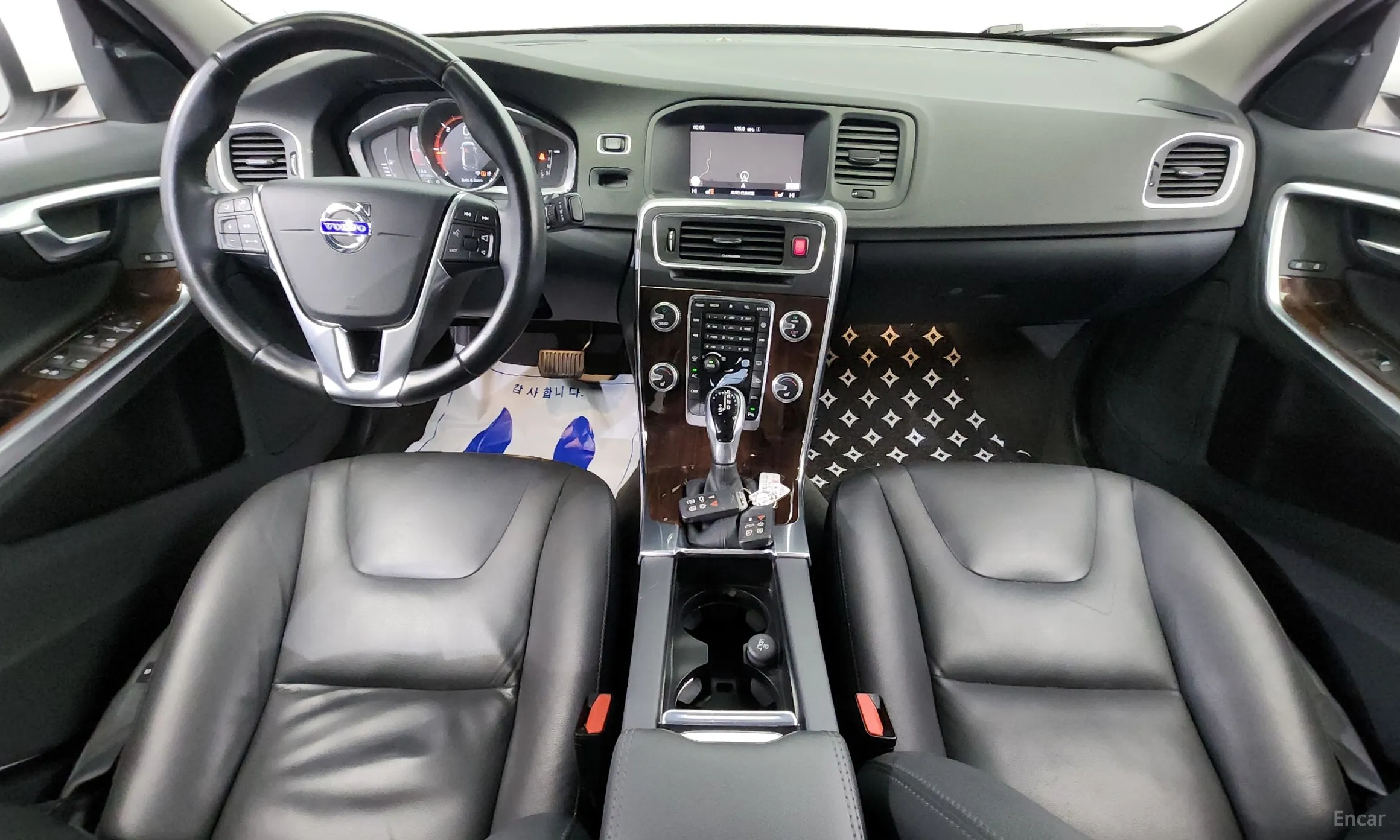 Volvo S60 превью 7