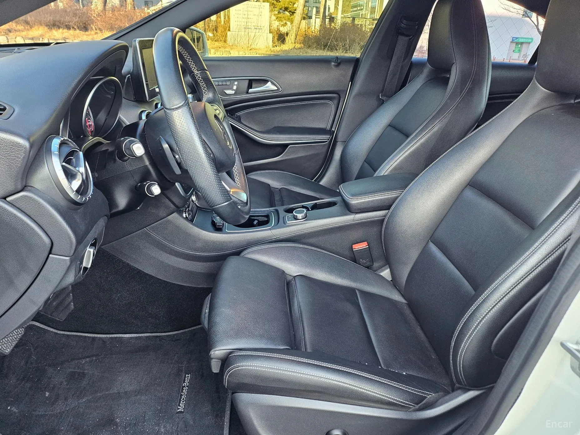 Mercedes Benz CLA-Class C117 превью 10