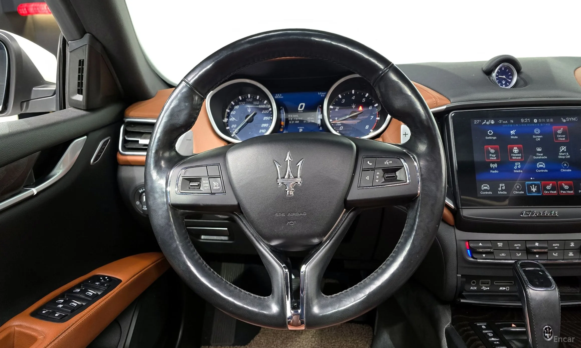 Maserati Ghibli превью 13