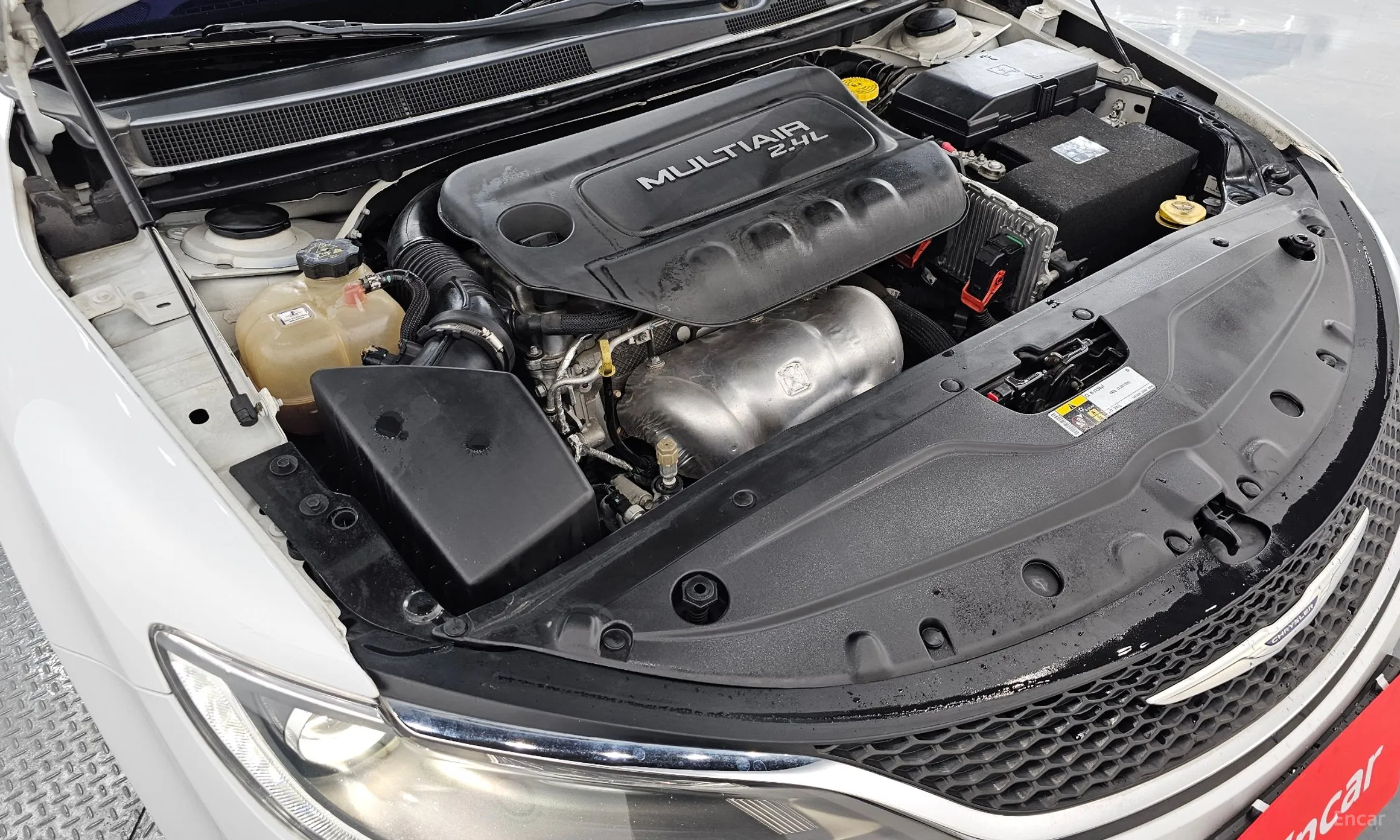 Chrysler 200 Second generation превью 6