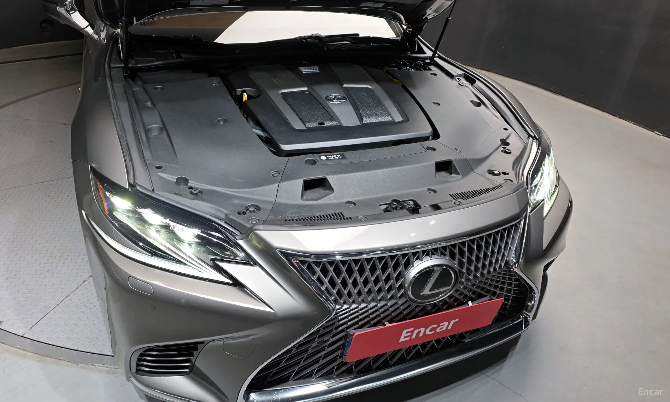 Lexus LS500 5th Generation превью 6