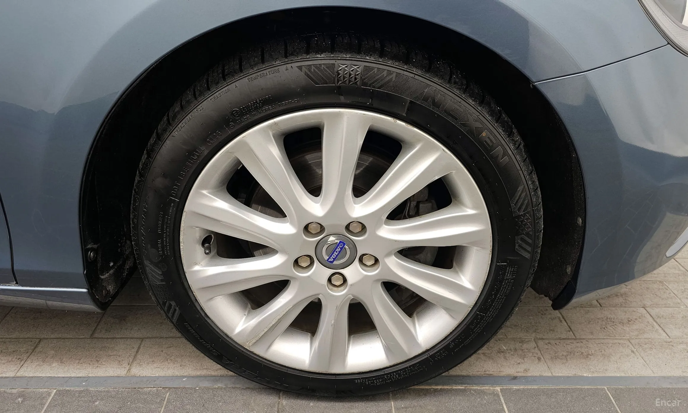 Volvo V40 превью 5