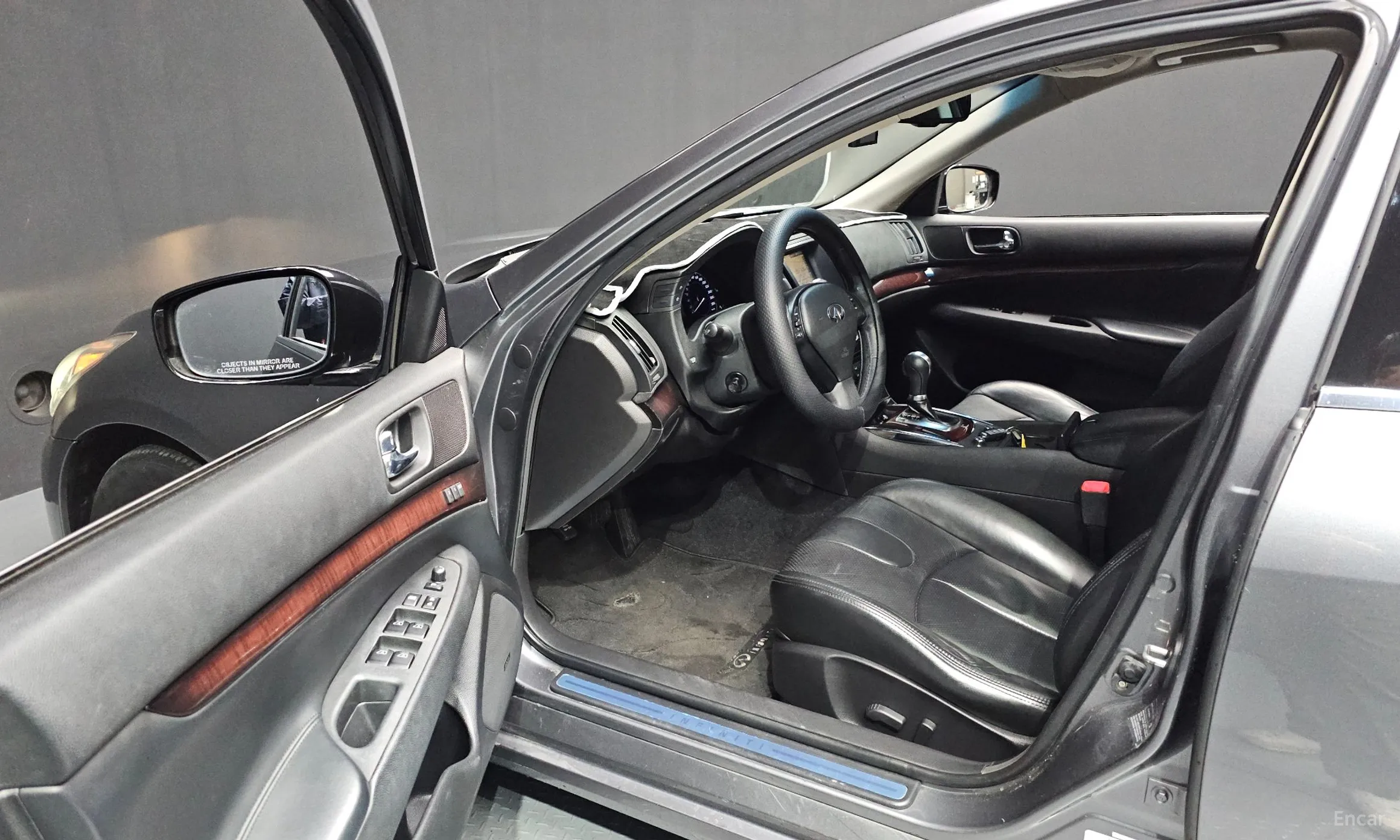 Infiniti G25 превью 10