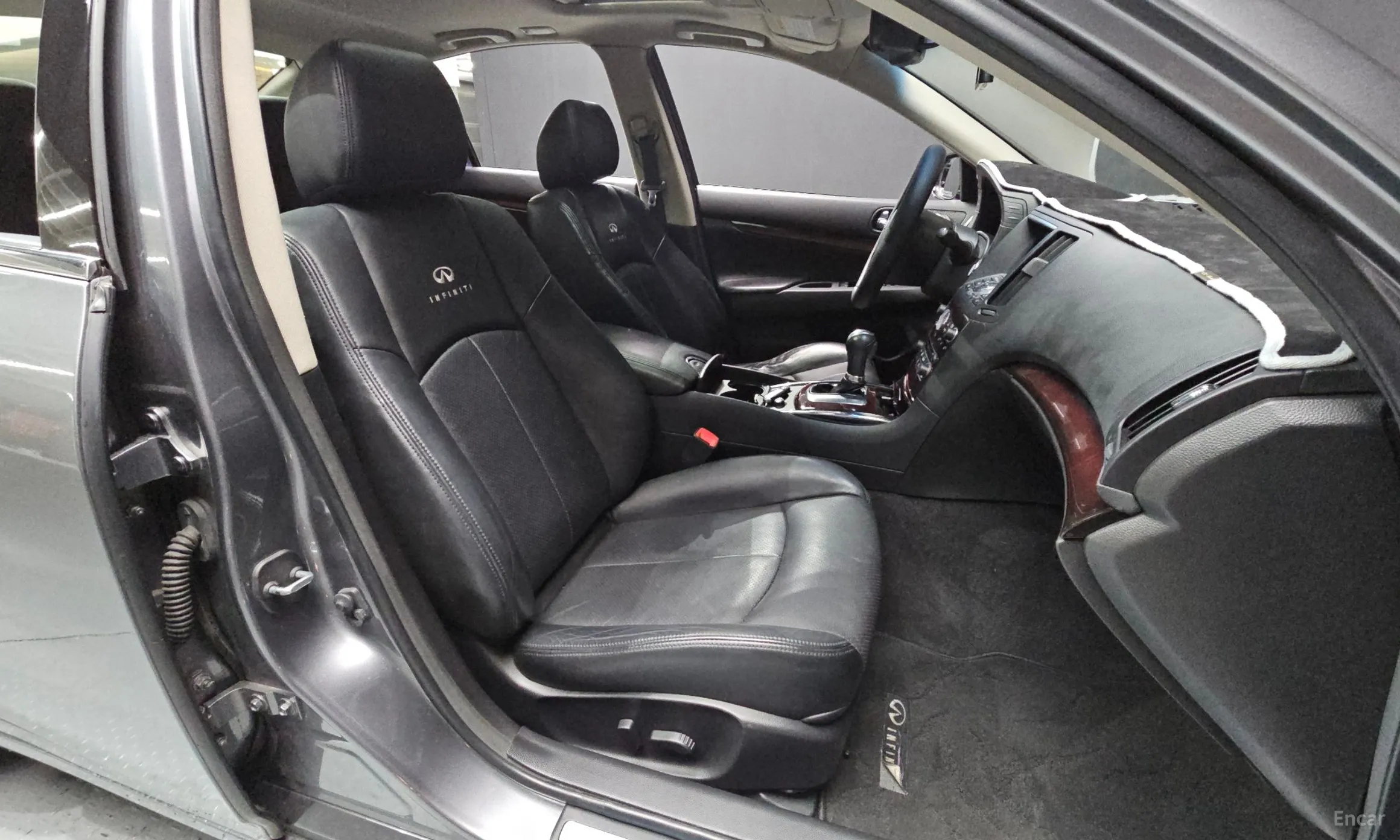 Infiniti G25 превью 11