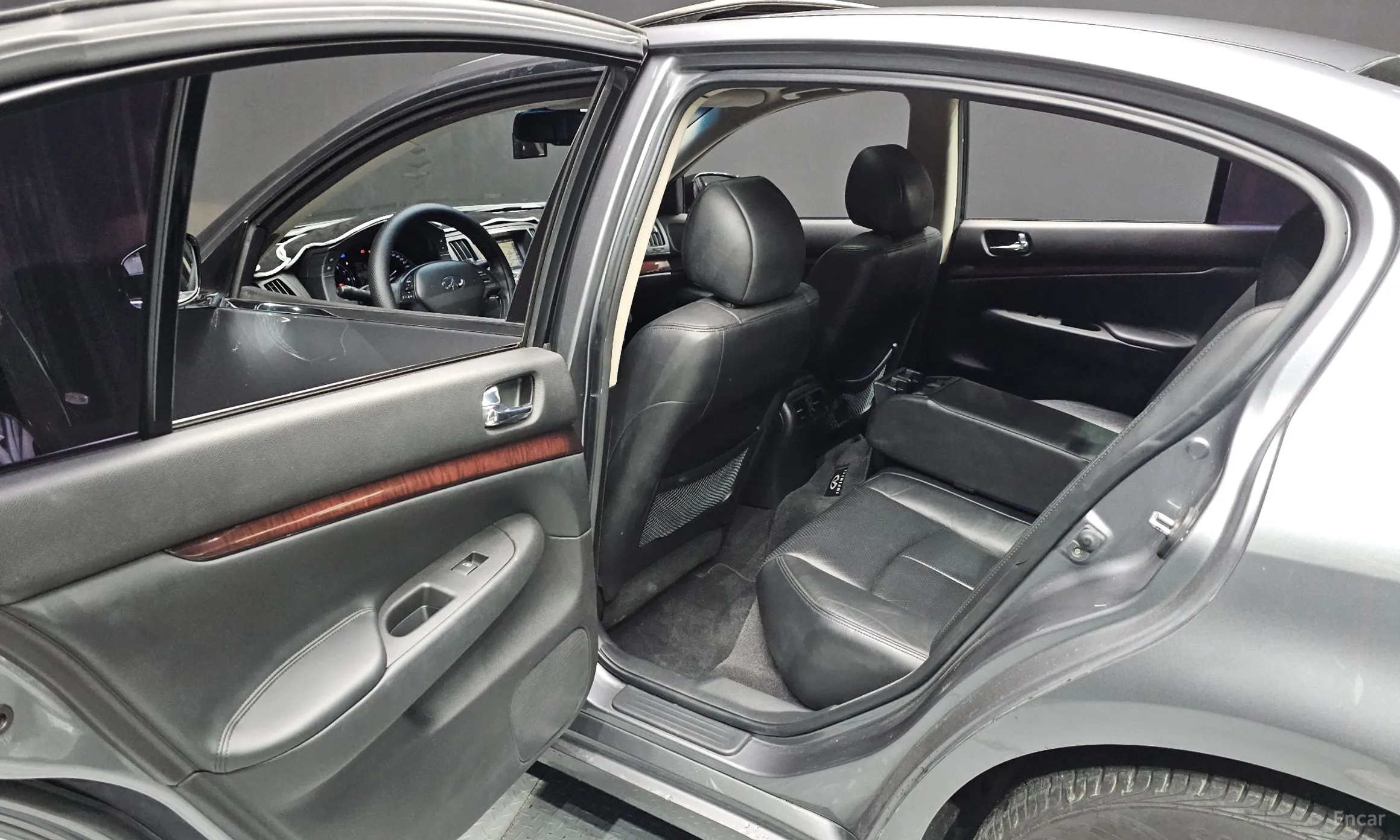 Infiniti G25 превью 12