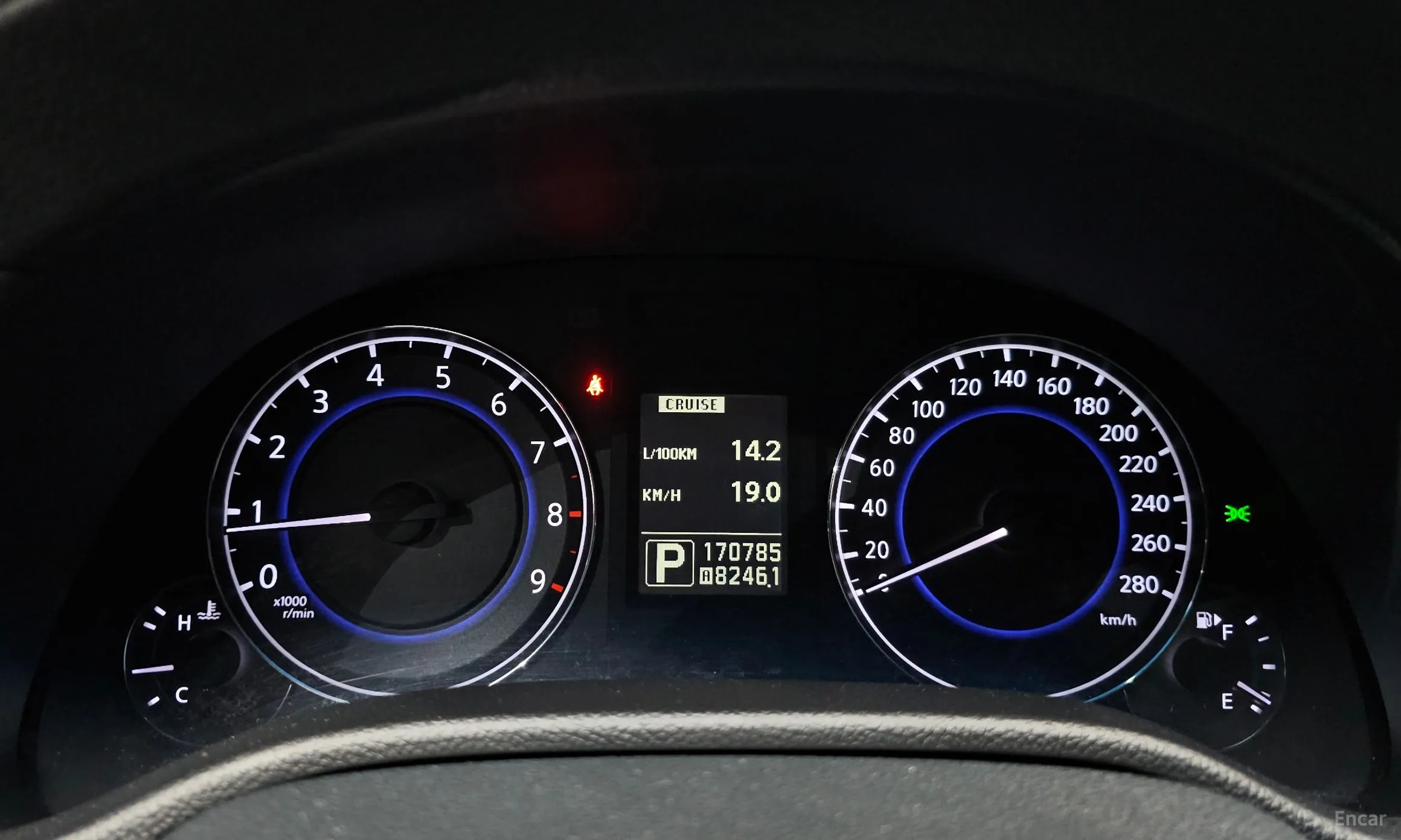 Infiniti G25 превью 8