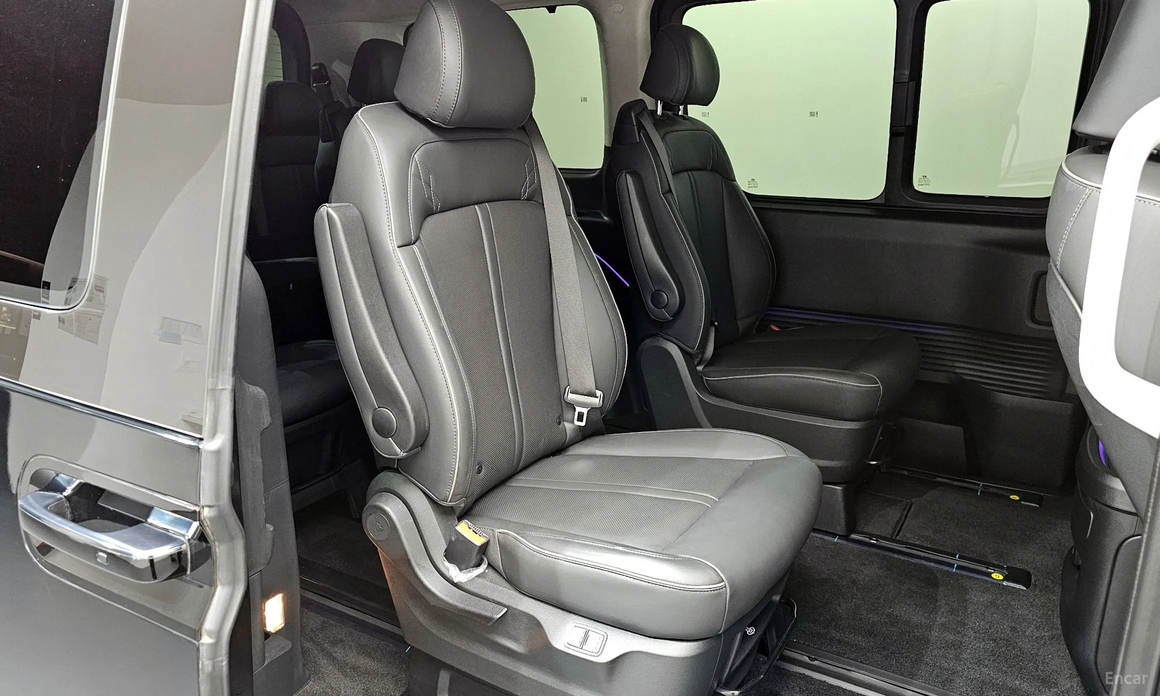 Hyundai Staria превью 12