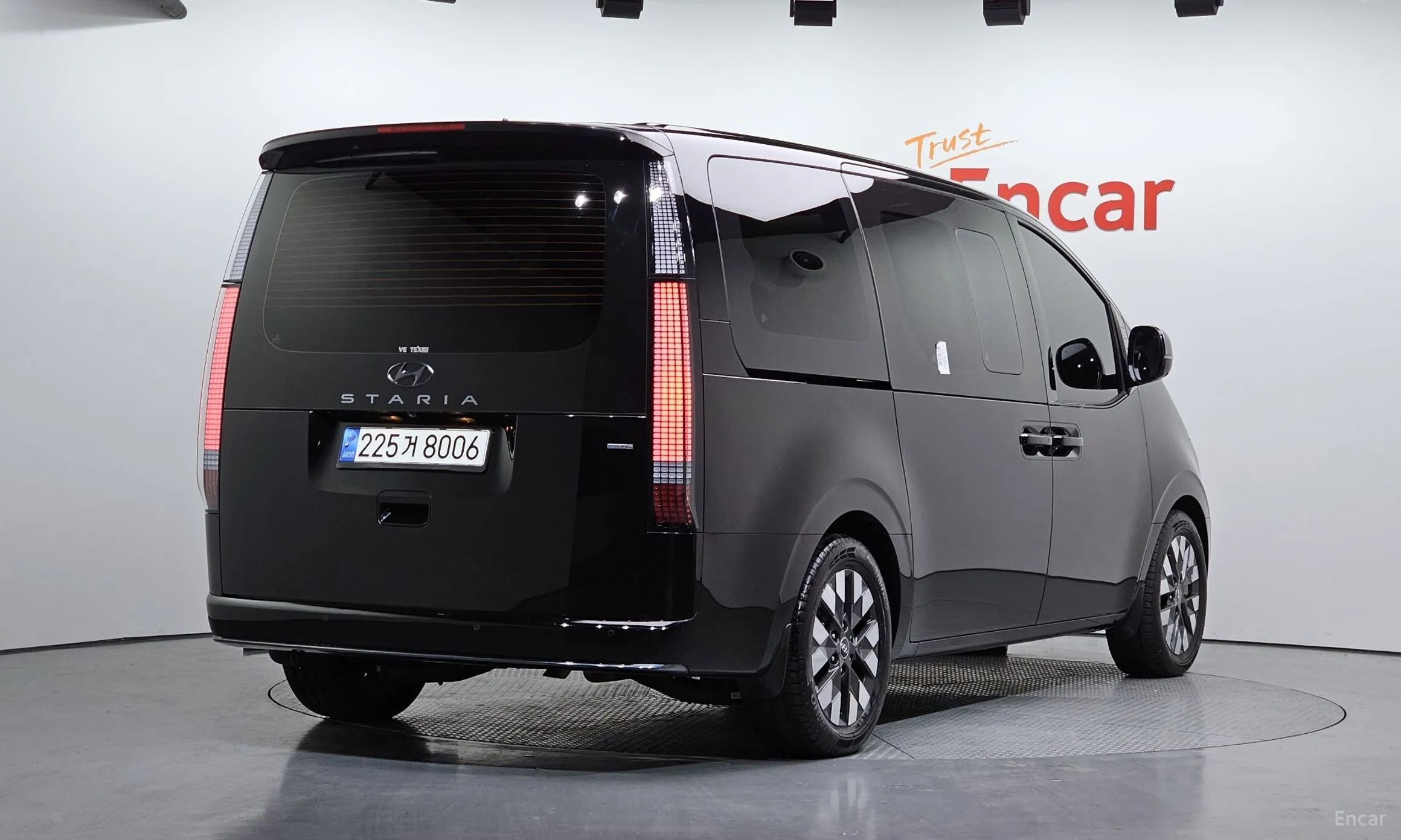 Hyundai Staria превью 2