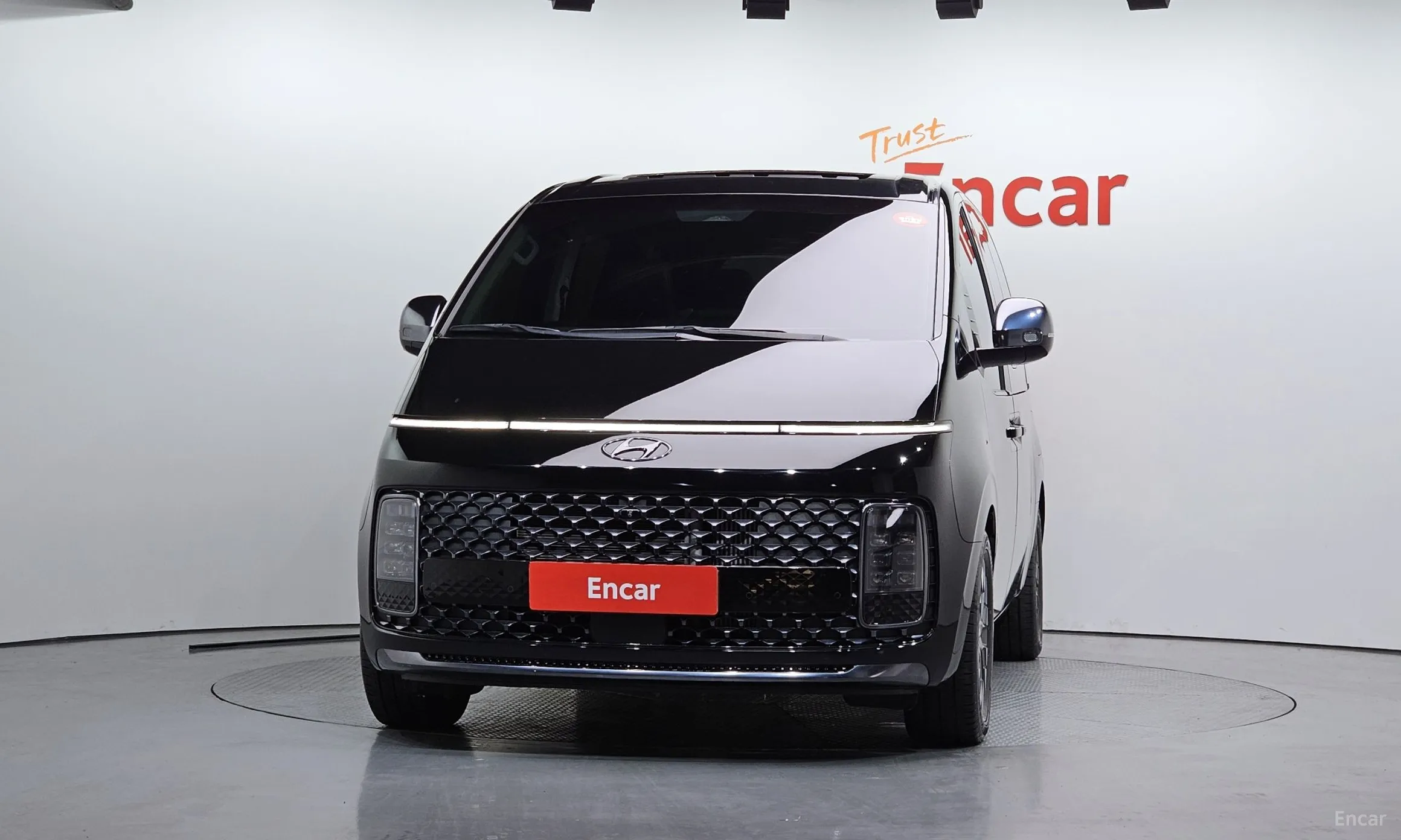 Hyundai Staria превью 3