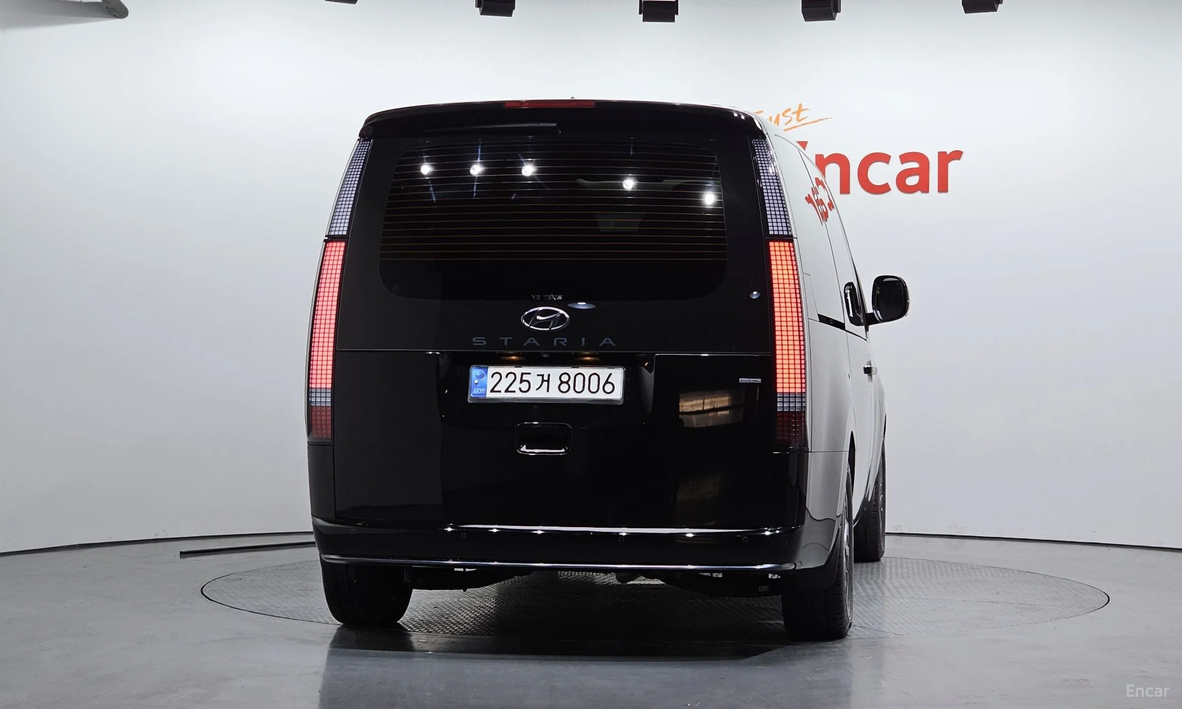 Hyundai Staria превью 4