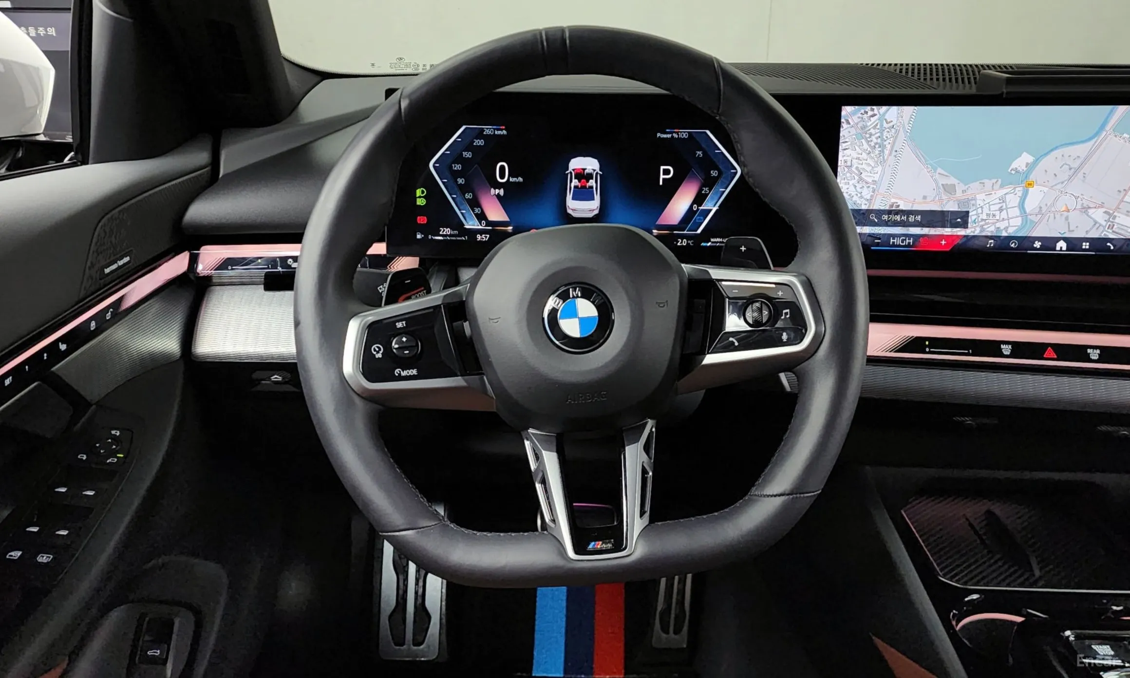 BMW 5 Series (G60) превью 13