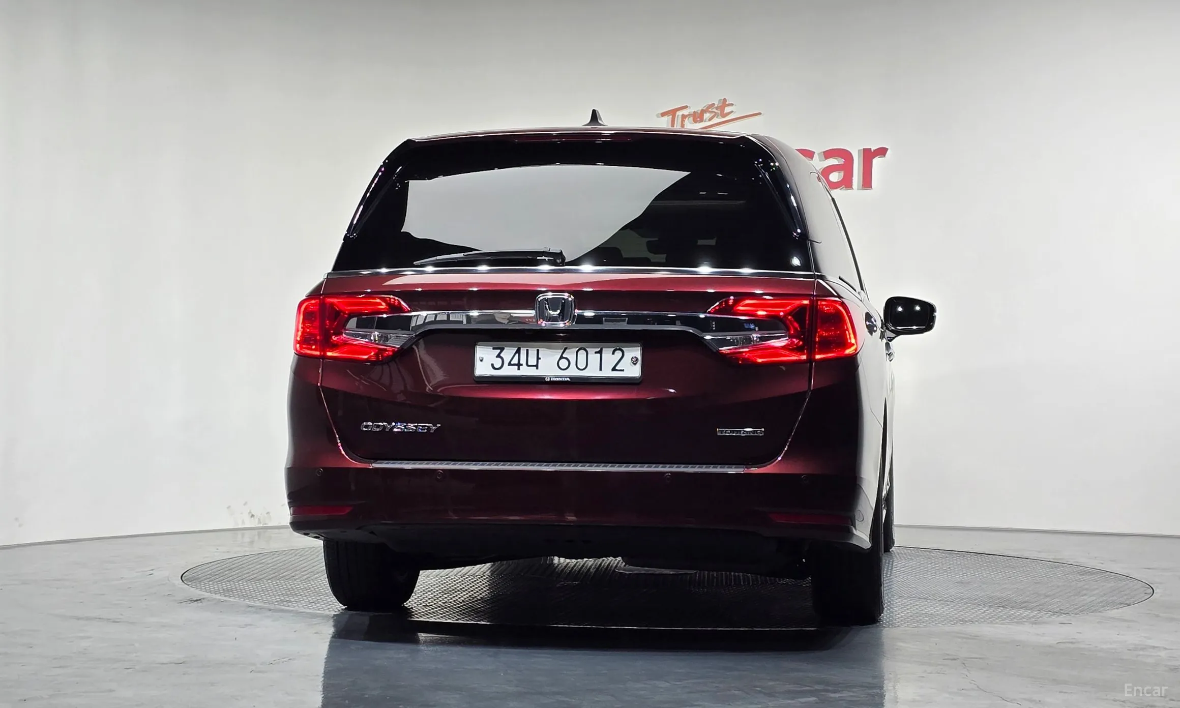 Honda Odyssey превью 4