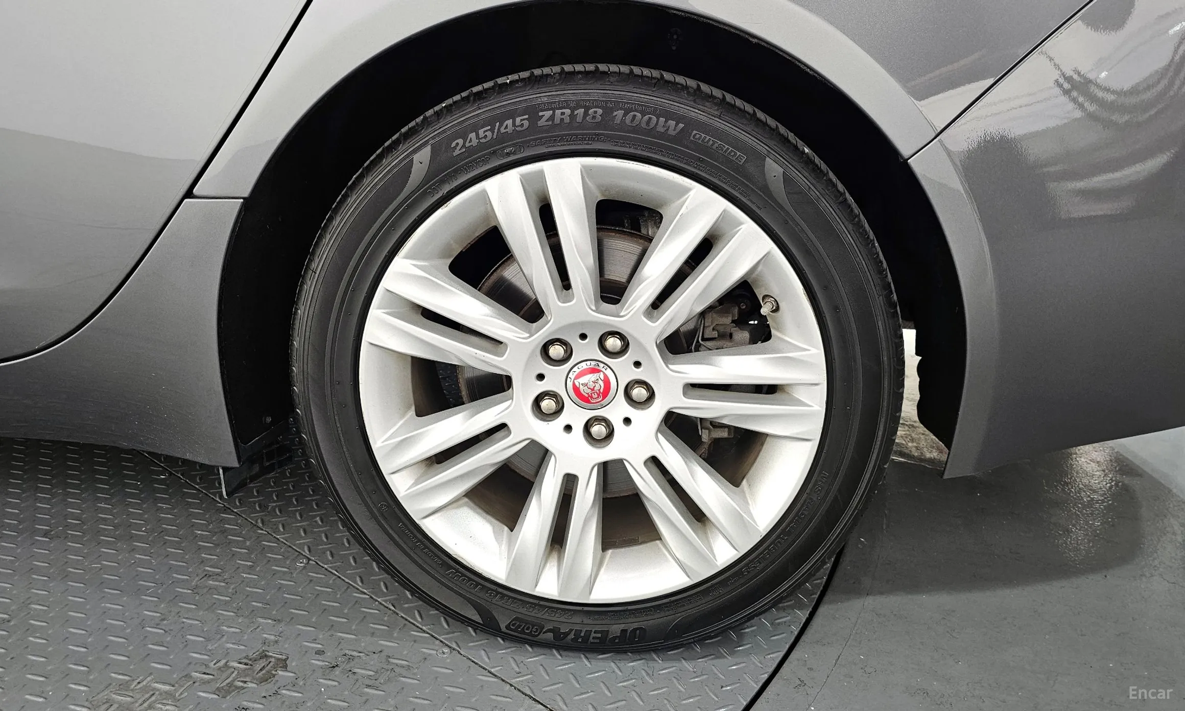 Jaguar XF (x260) превью 5