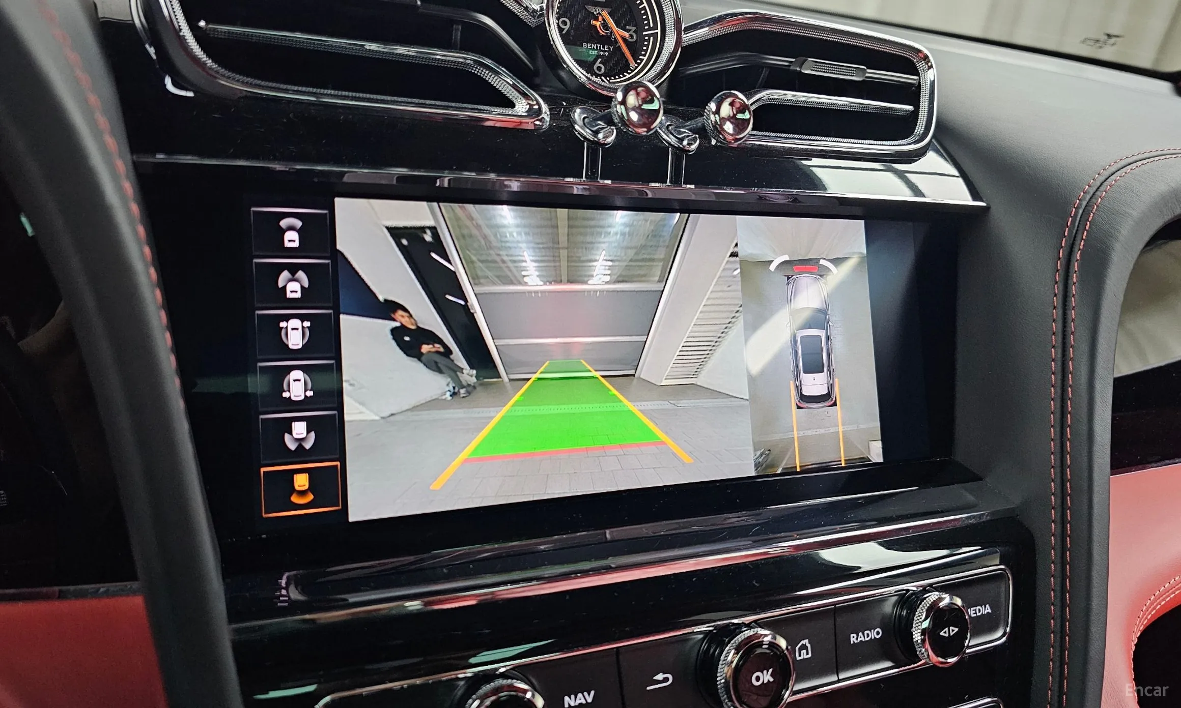 Bentley Bentayga превью 15