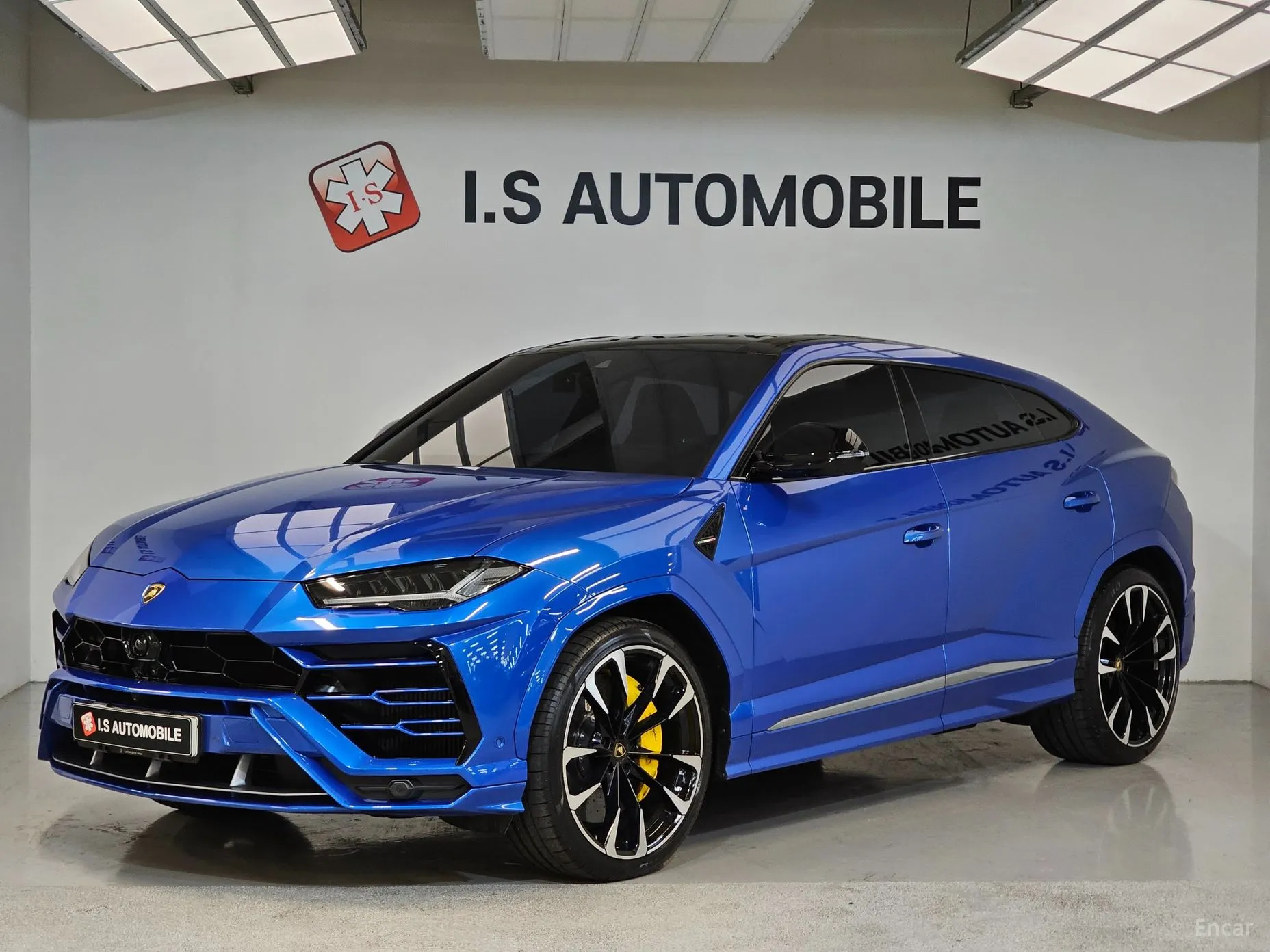Lamborghini Urus превью 2