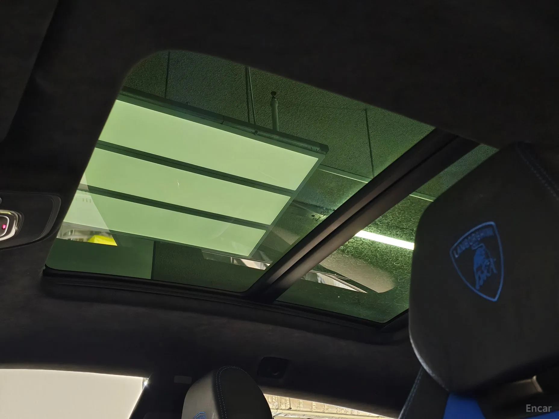 Lamborghini Urus превью 18
