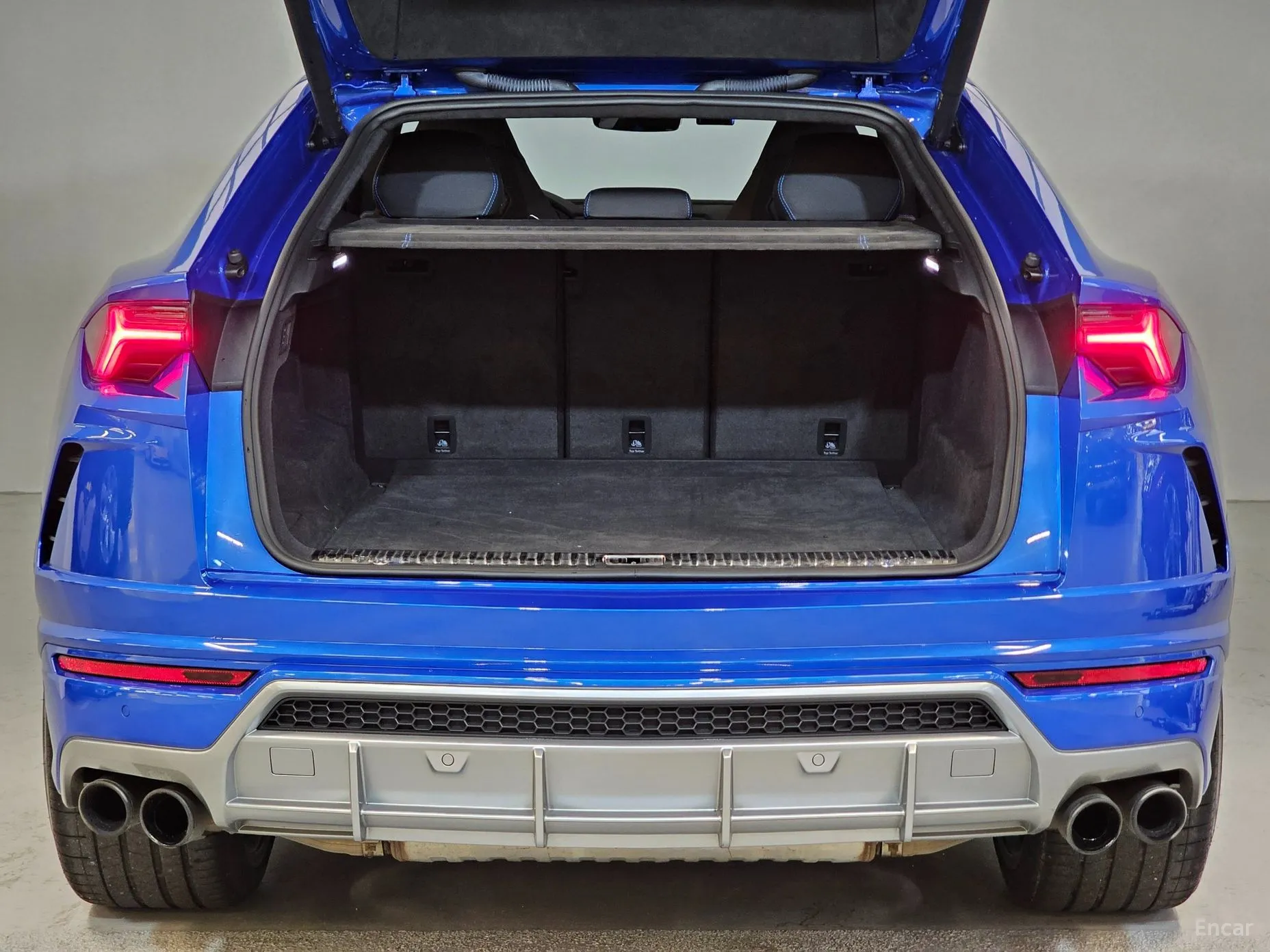 Lamborghini Urus превью 19