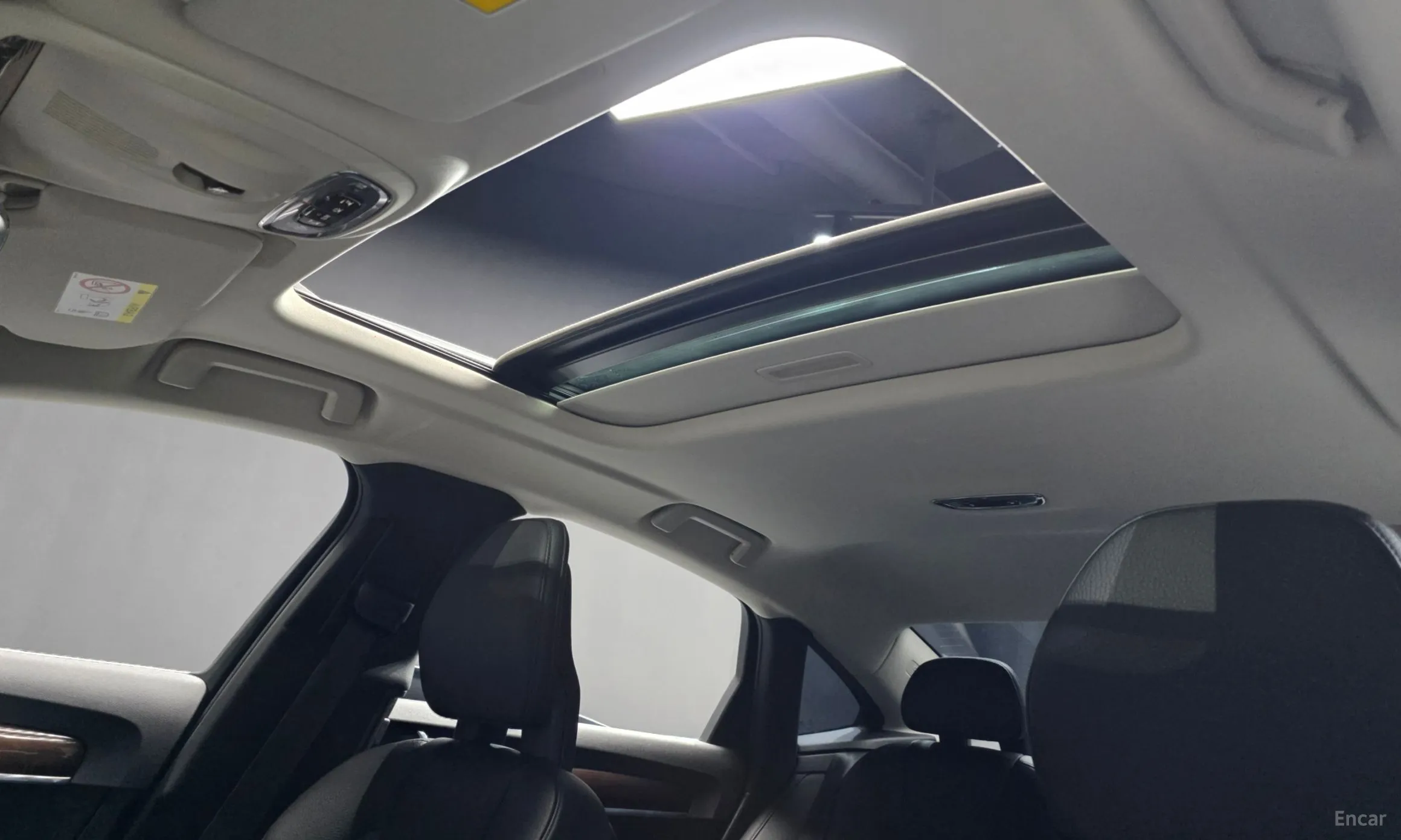 Volvo S90 превью 18