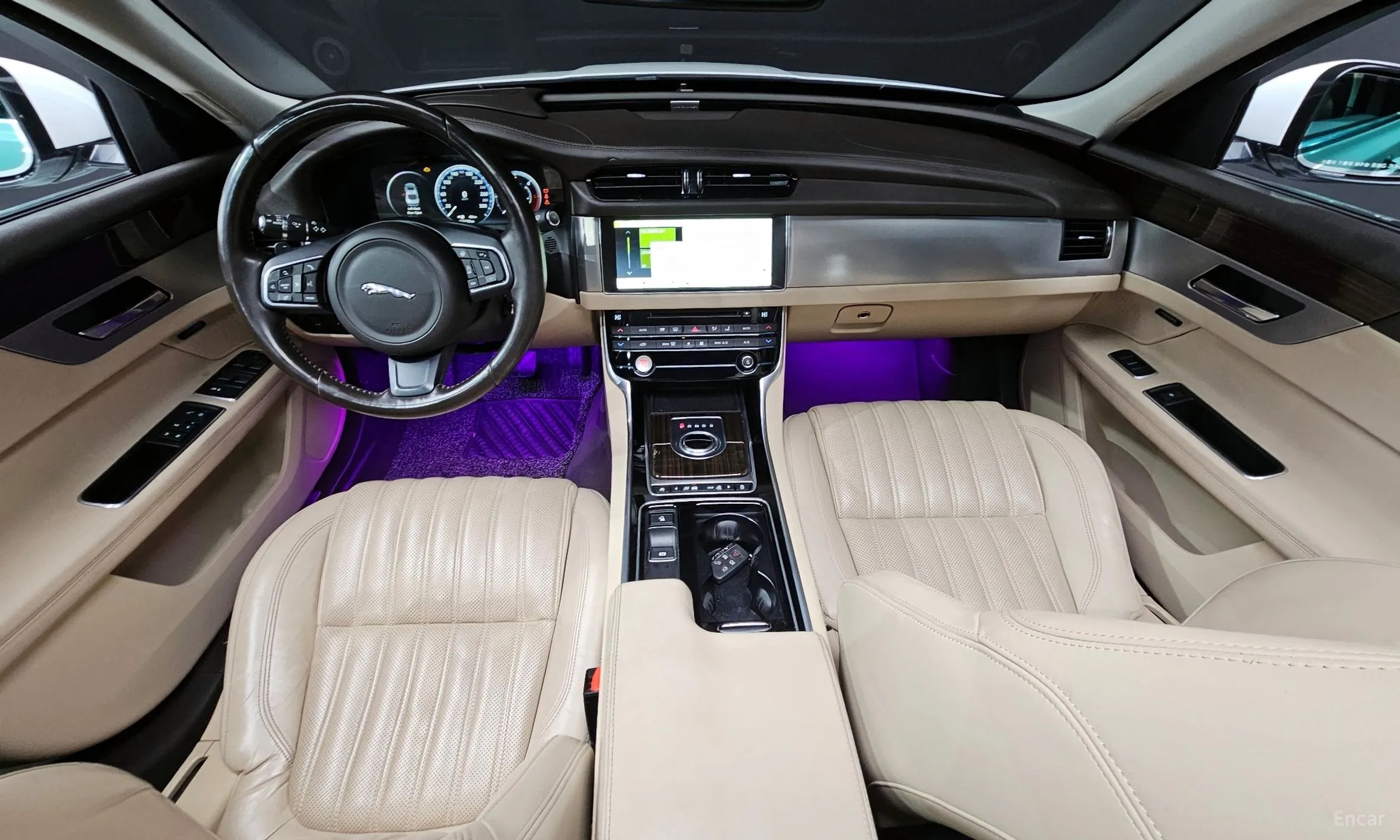 Jaguar XF (x260) превью 7