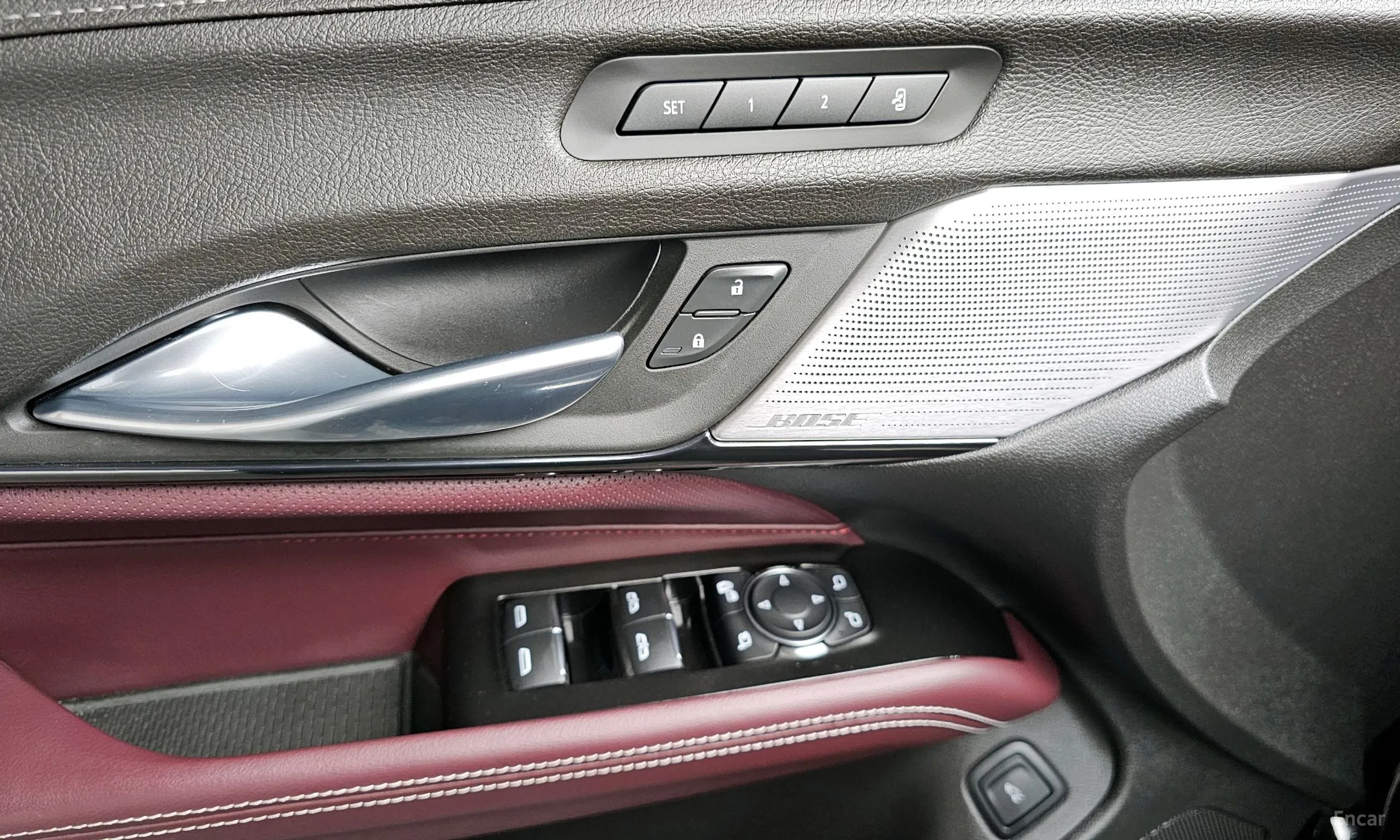 Cadillac CT4 превью 14