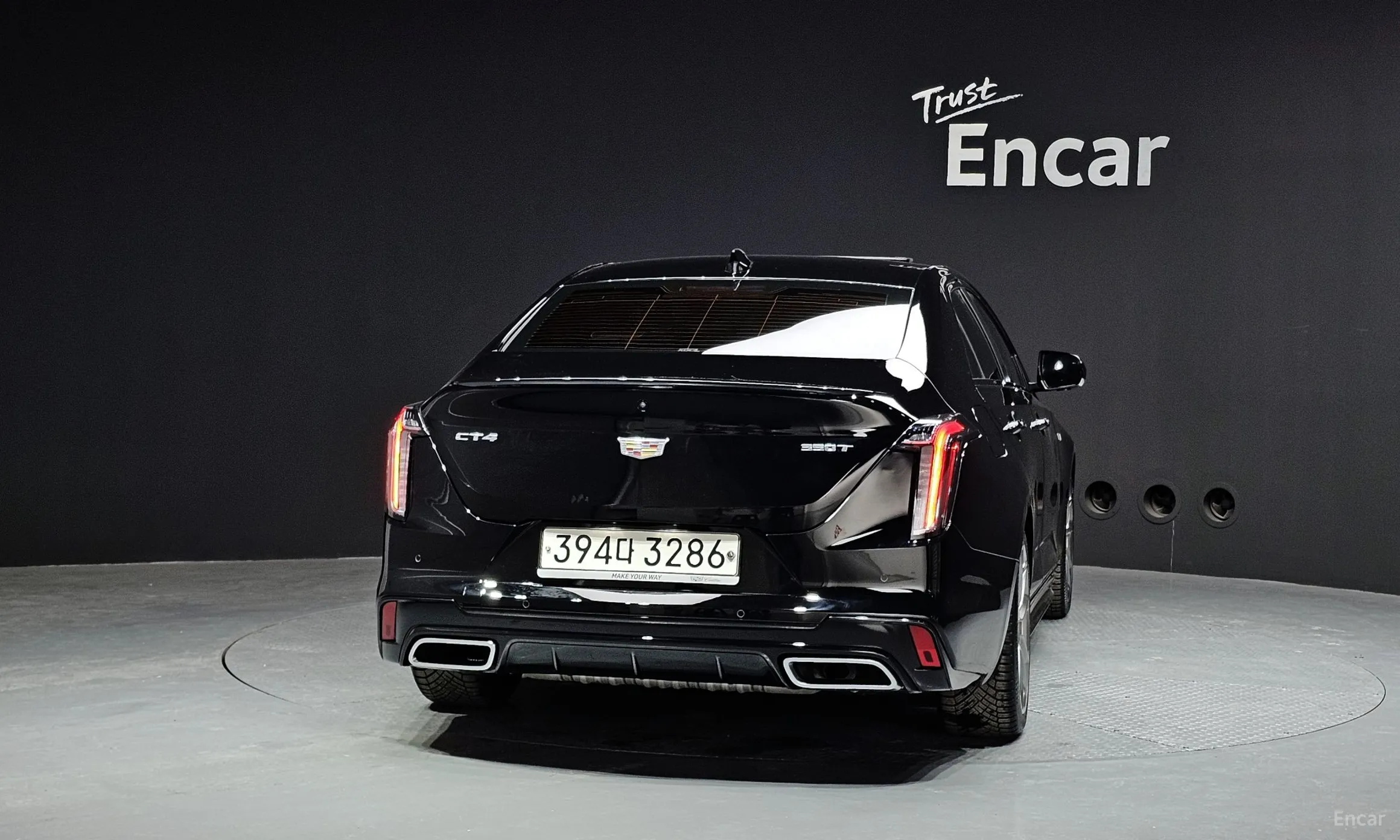 Cadillac CT4 превью 4
