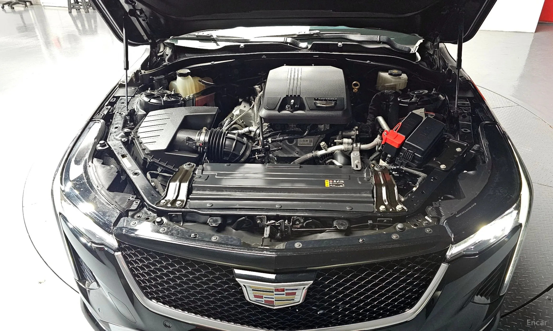 Cadillac CT4 превью 6