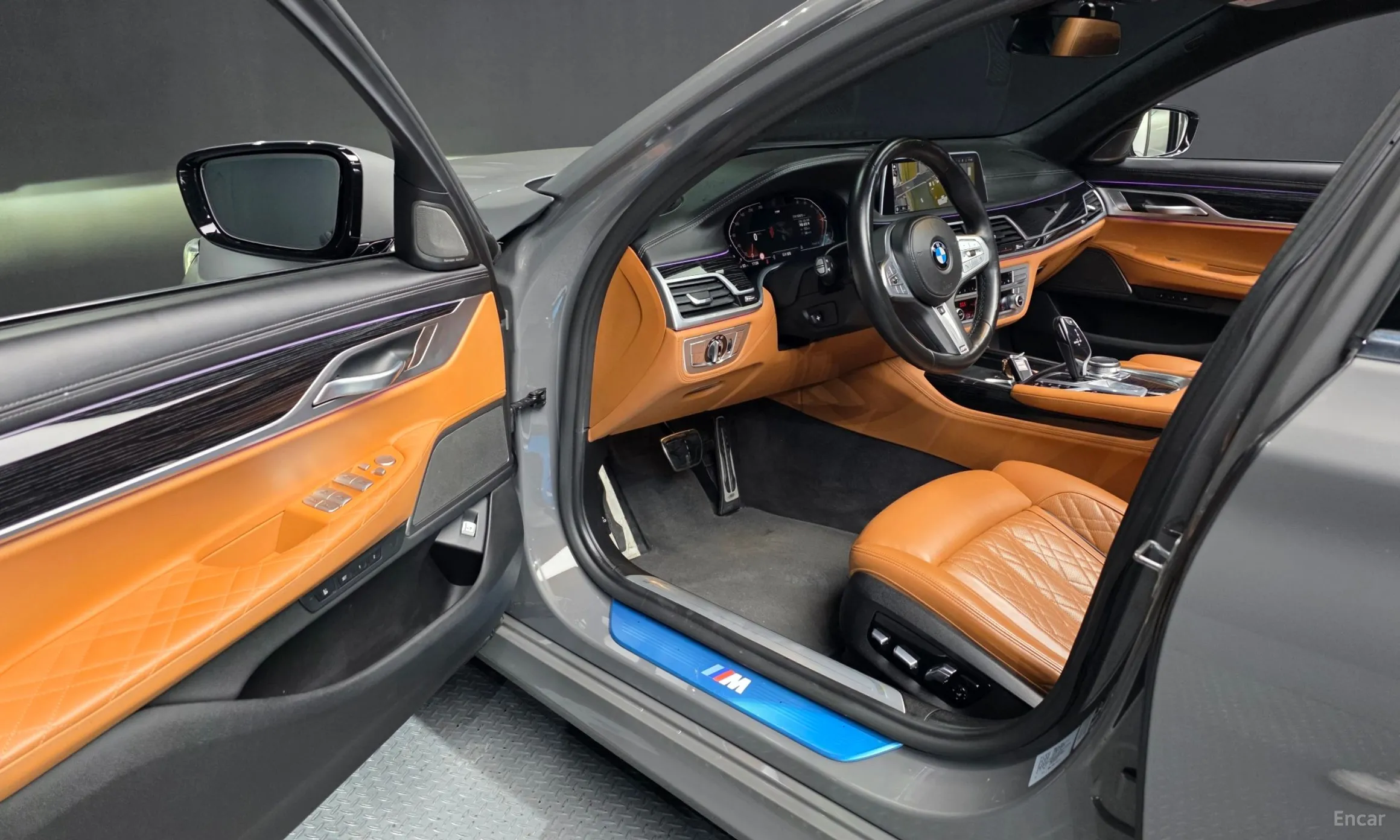 BMW 7 Series (G11) превью 10