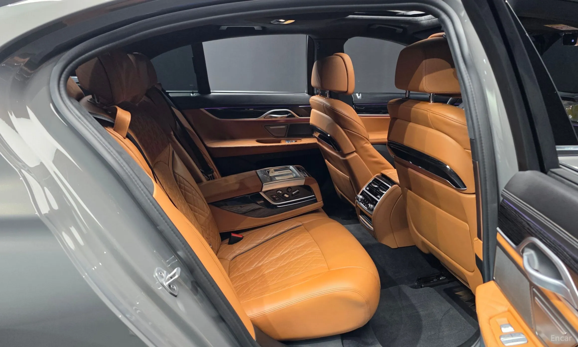 BMW 7 Series (G11) превью 12