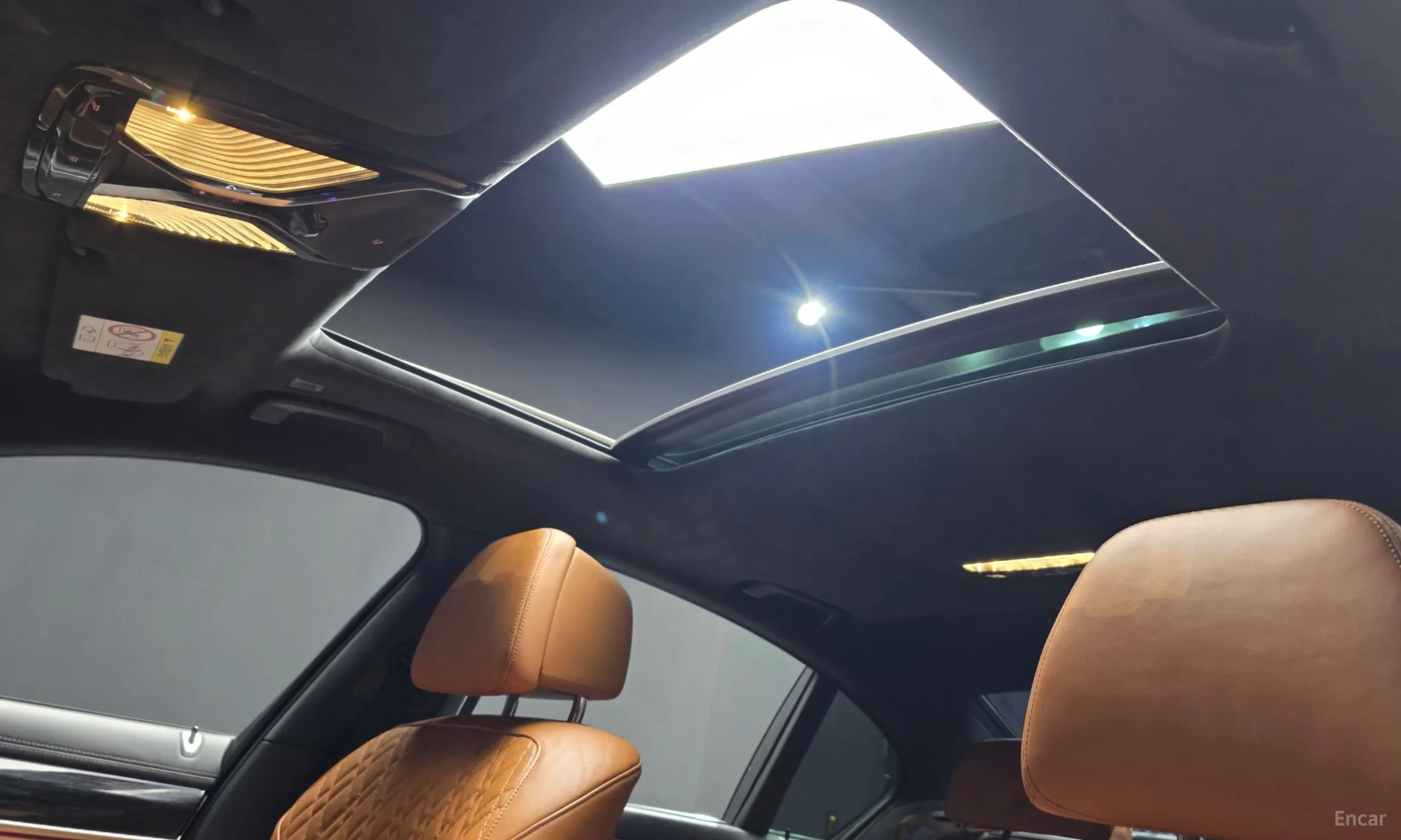 BMW 7 Series (G11) превью 18