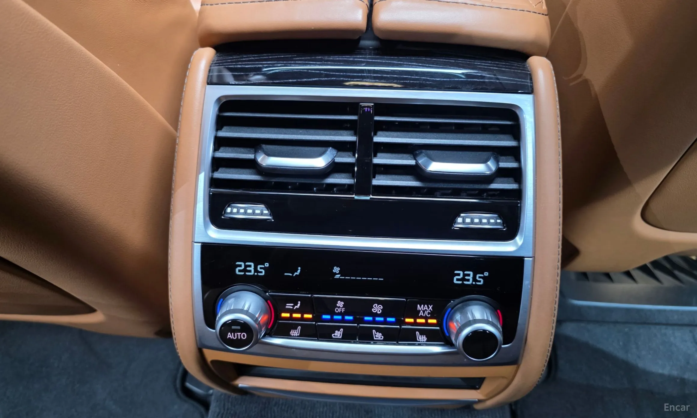 BMW 7 Series (G11) превью 19