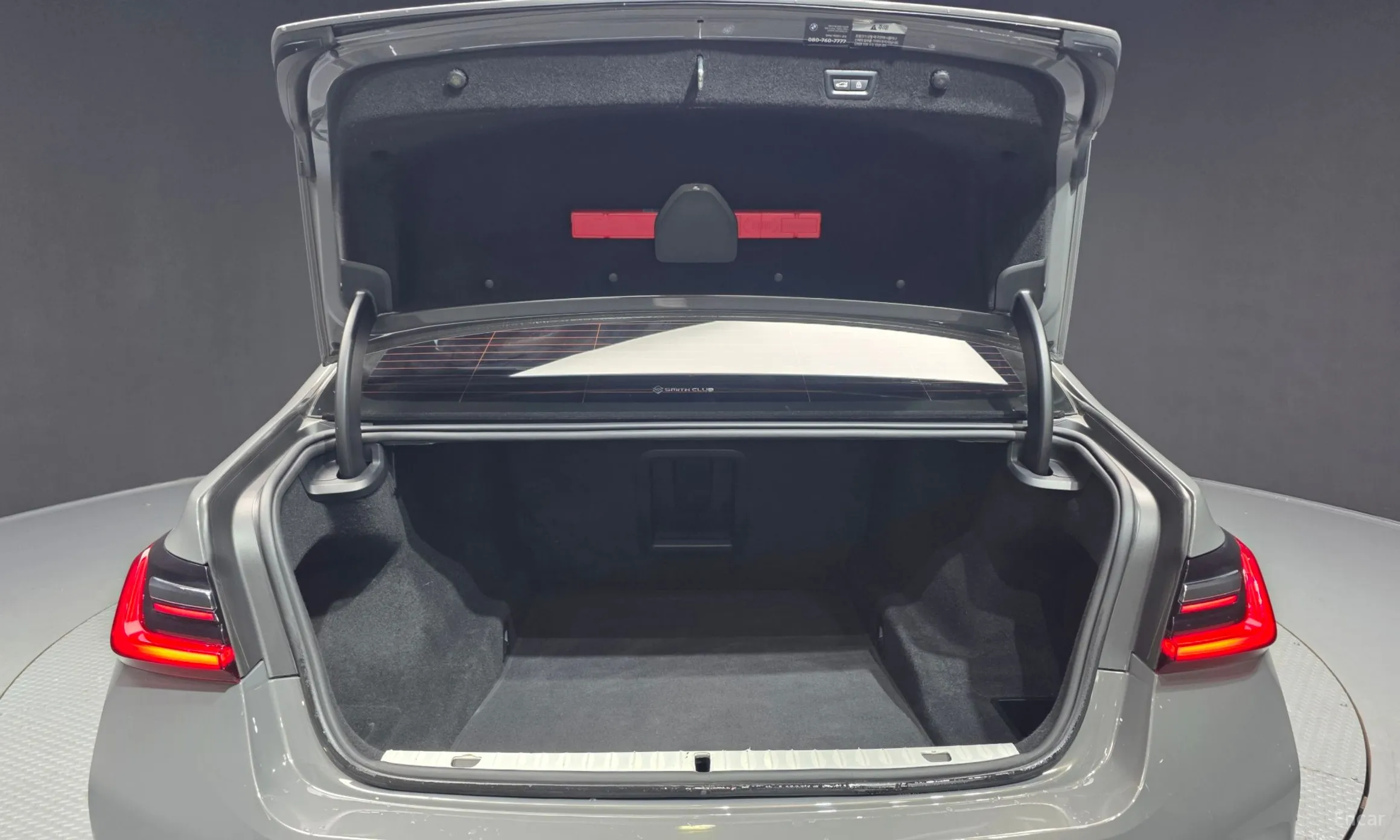 BMW 7 Series (G11) превью 20