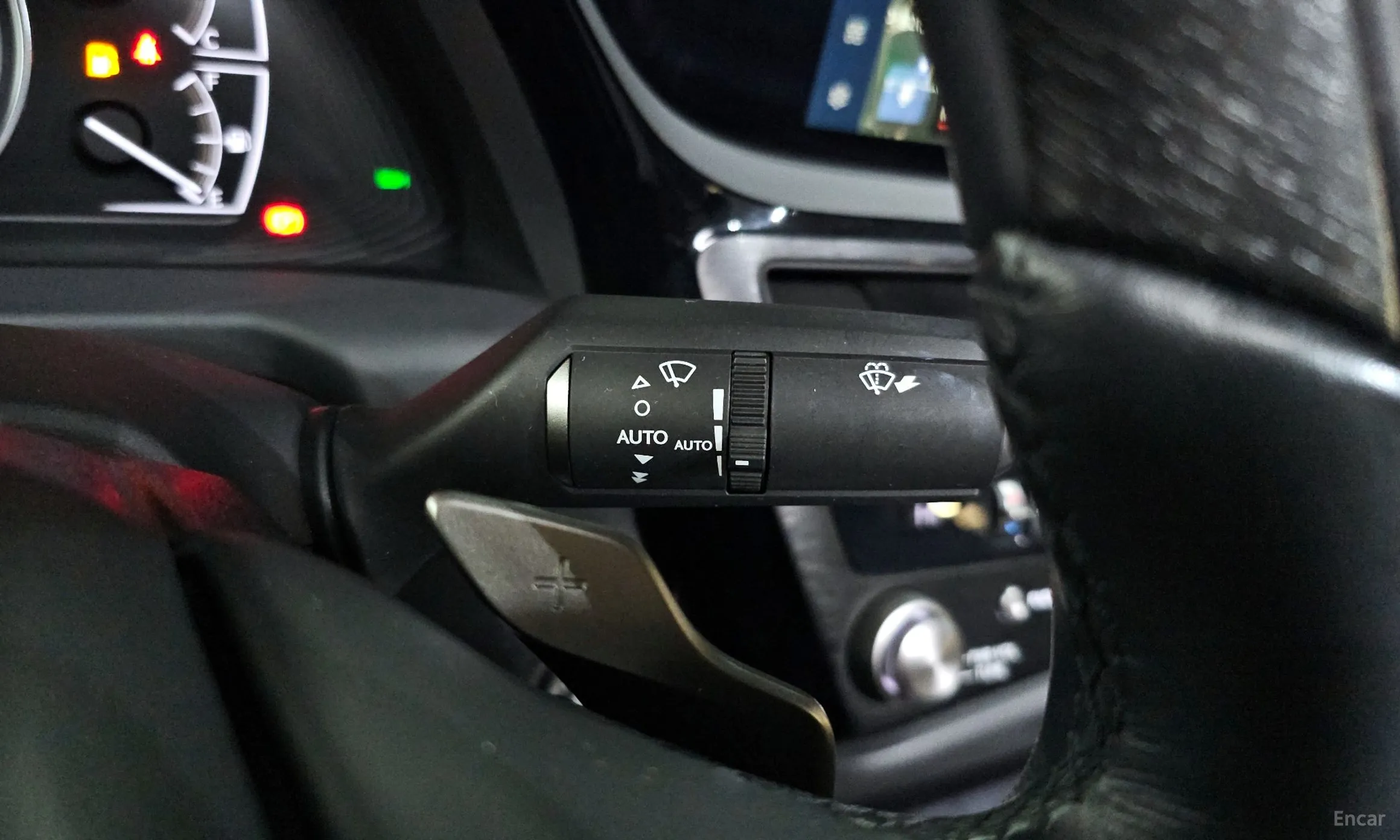 Lexus ES300h 7th Generation превью 18