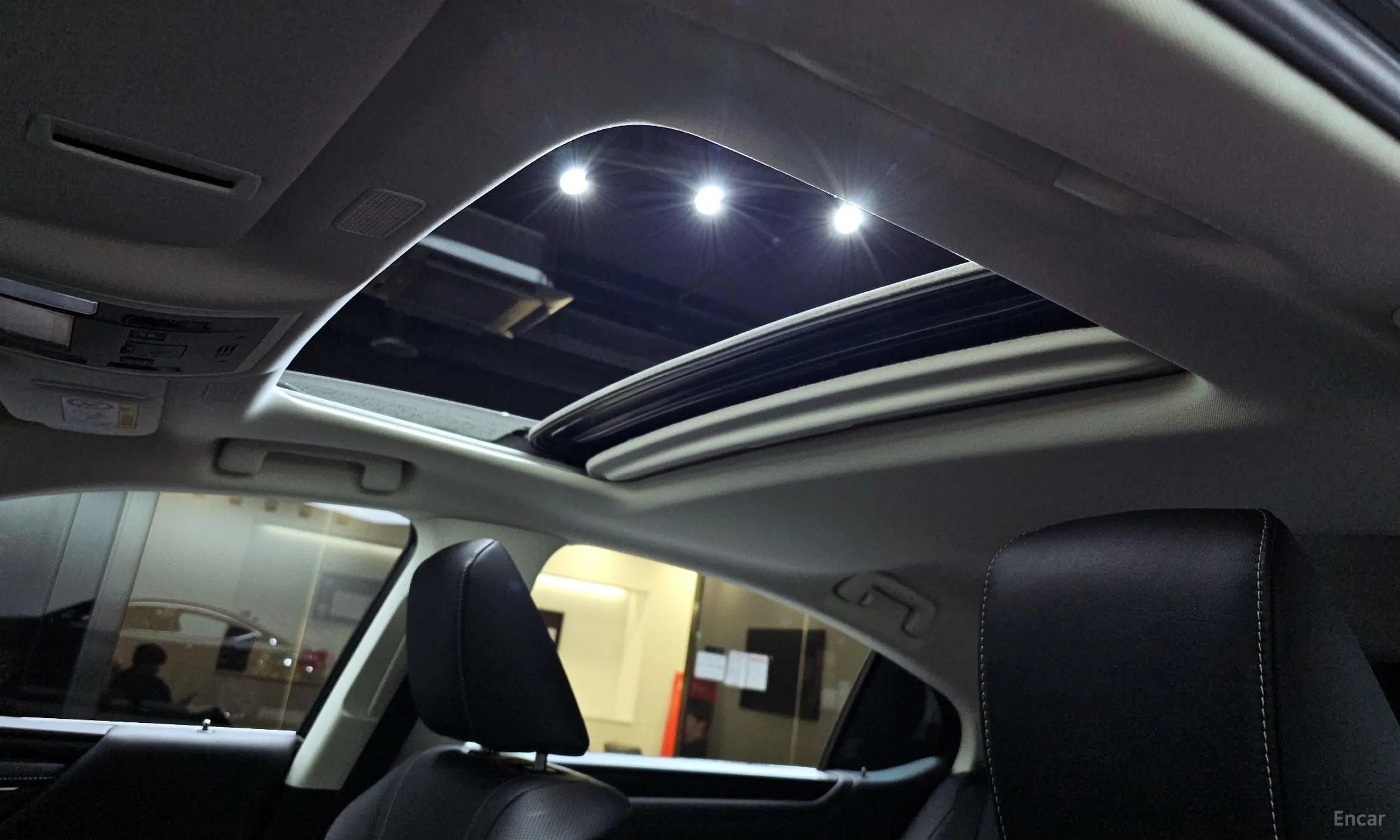 Lexus ES300h 7th Generation превью 19