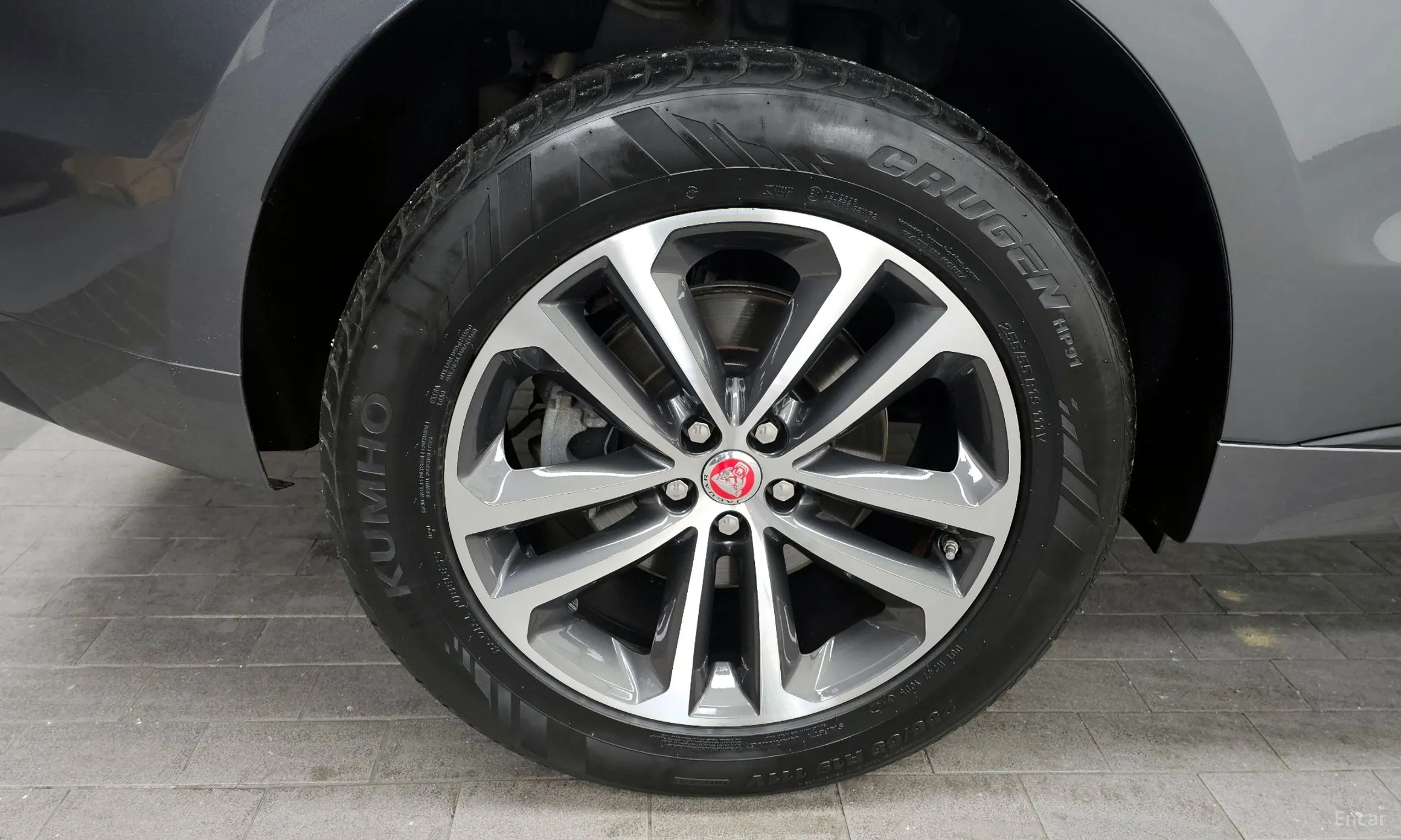 Jaguar F-PACE превью 5