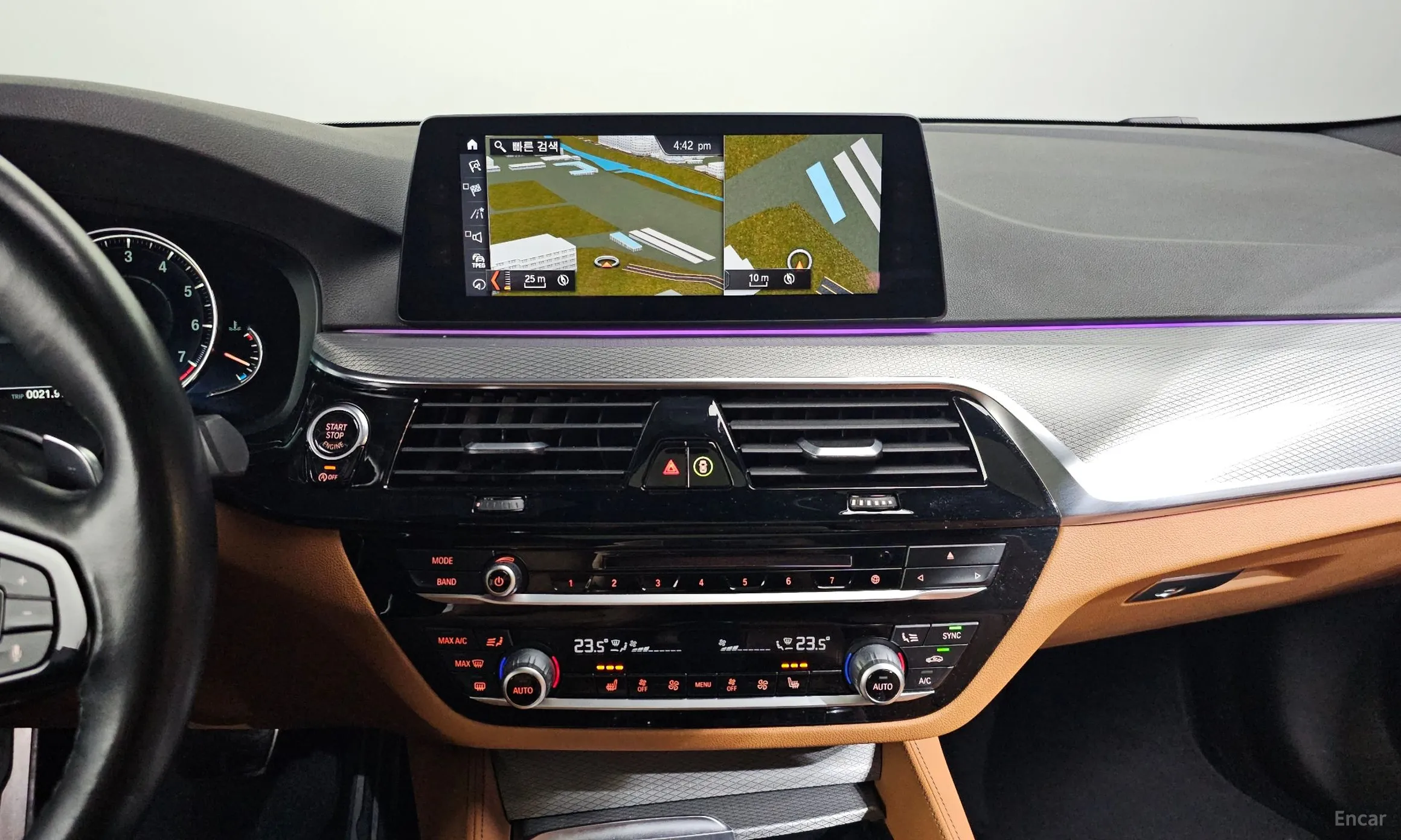BMW 5 Series (G30) превью 14