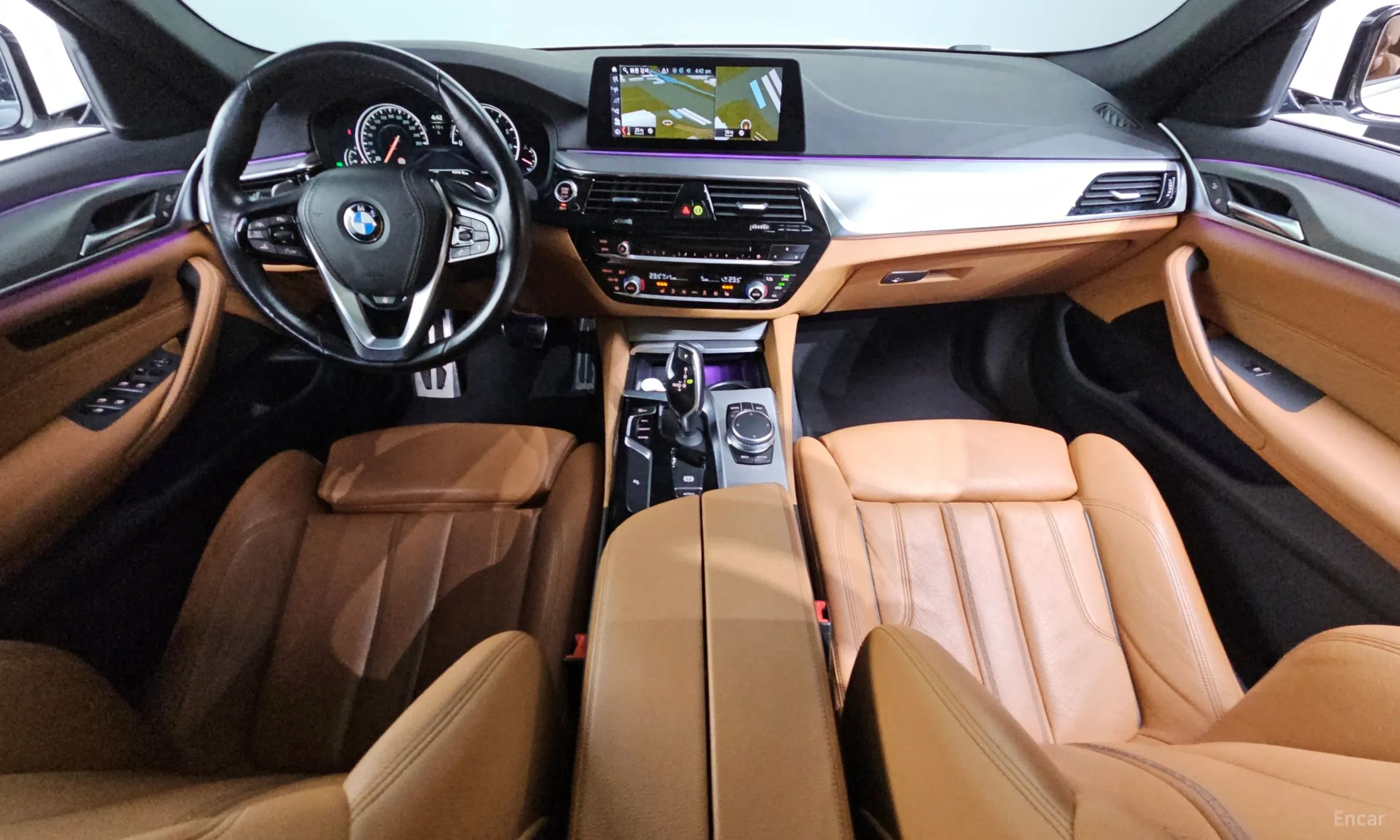 BMW 5 Series (G30) превью 7