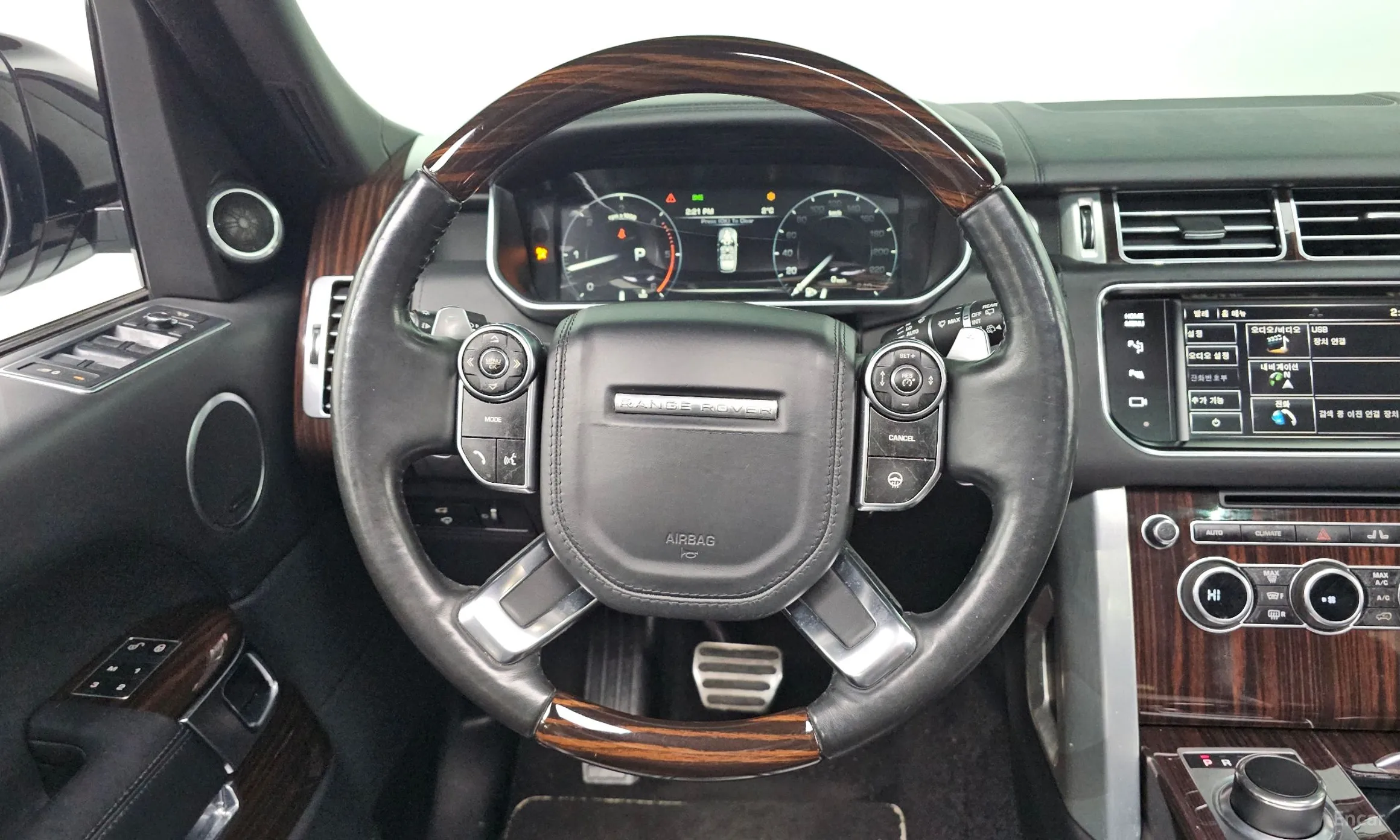 Land Rover Range Rover 4th Generation превью 11