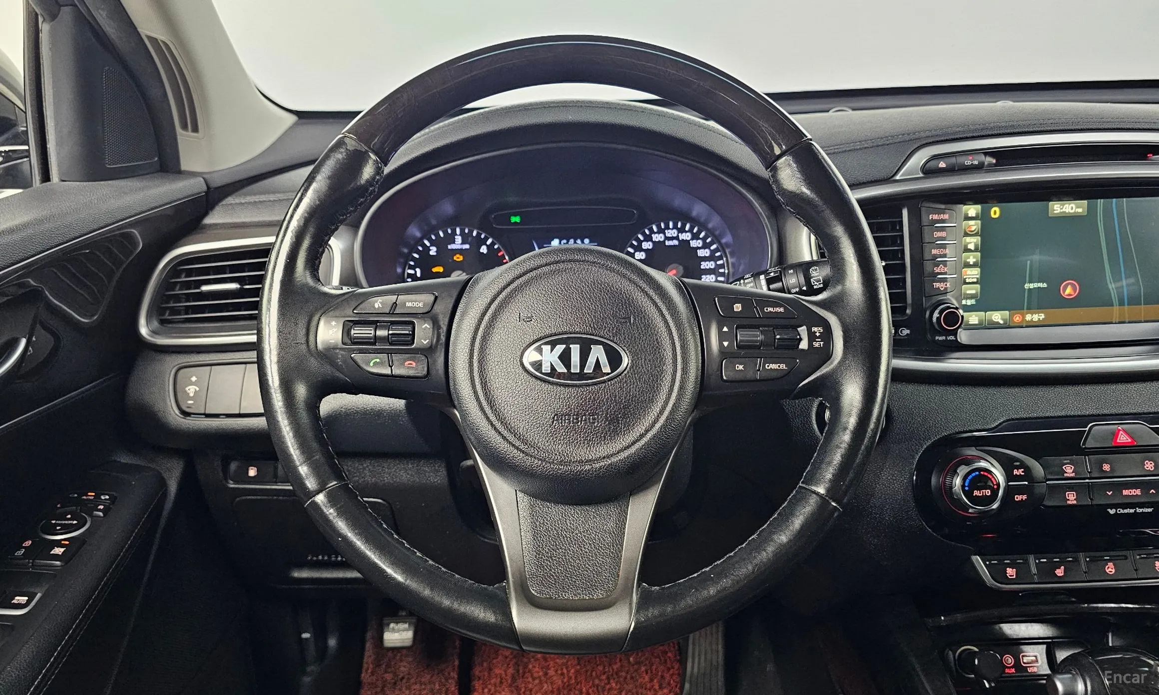 Kia Sorento превью 15