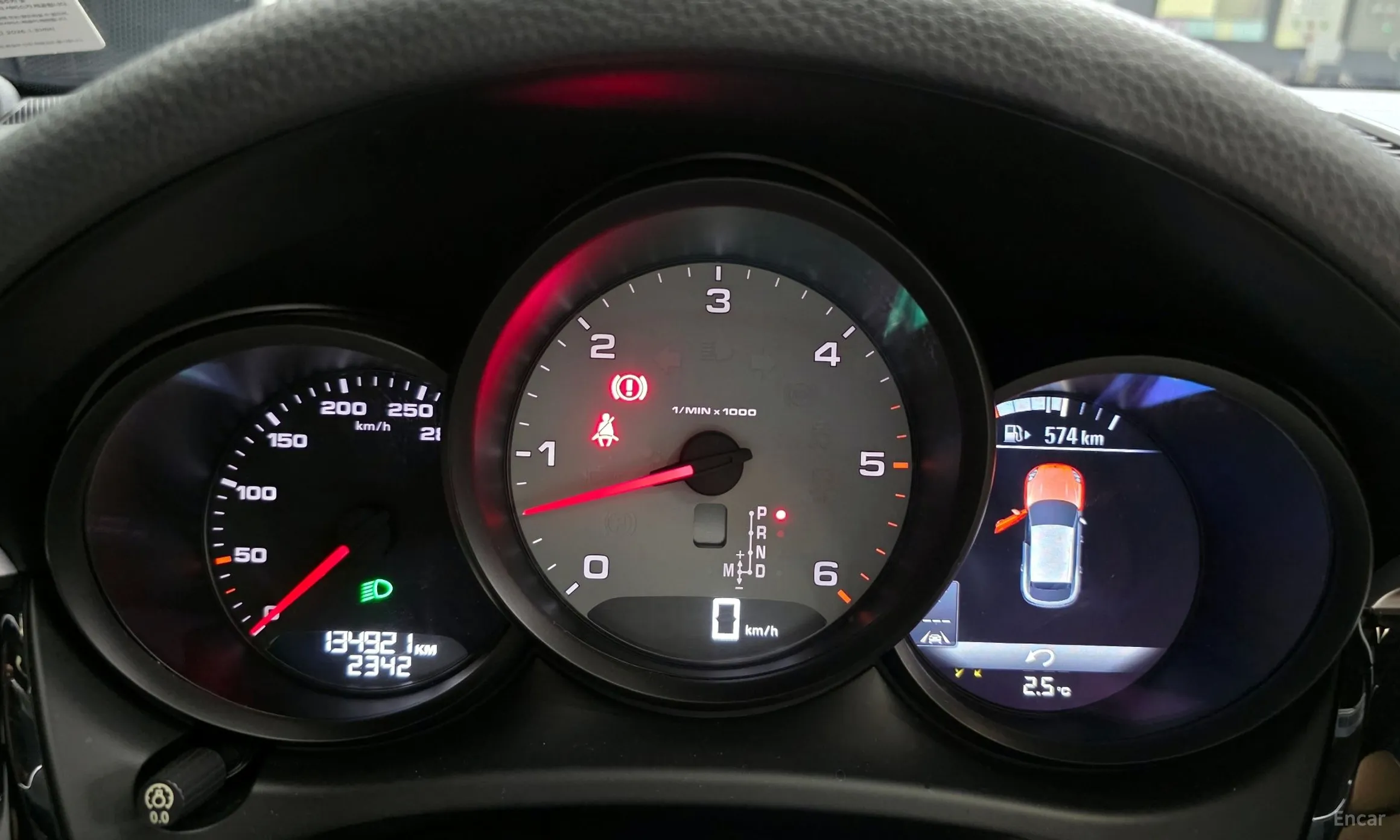 Porsche Macan превью 8