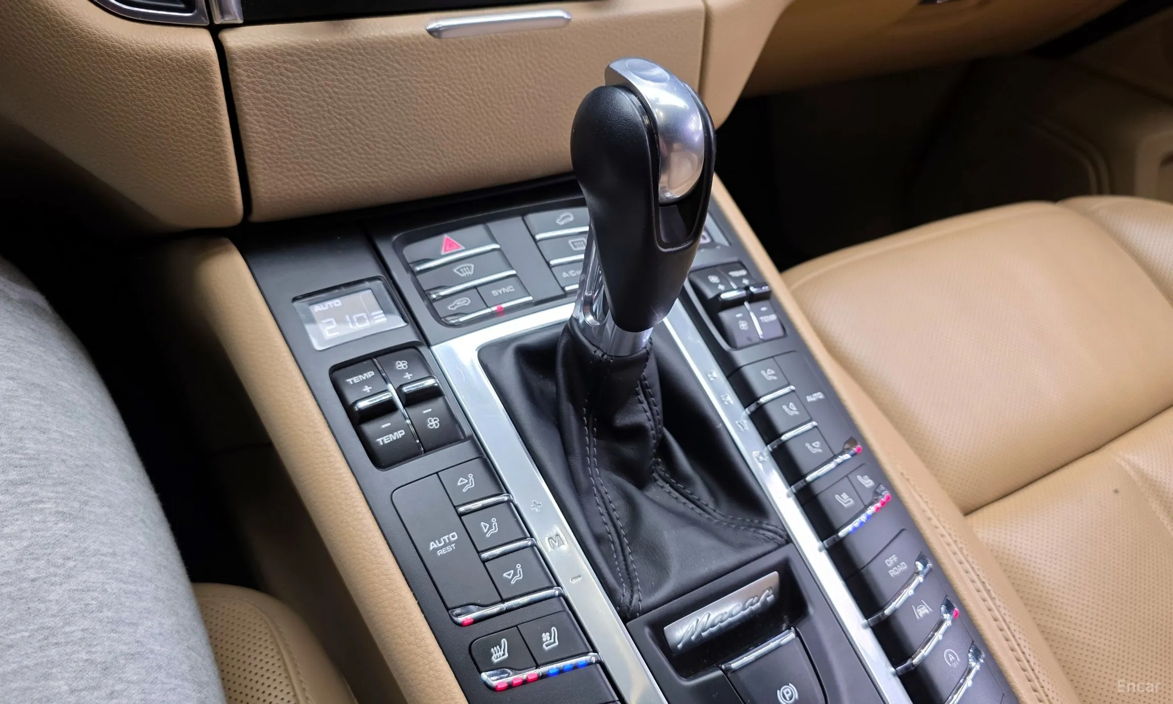 Porsche Macan превью 9