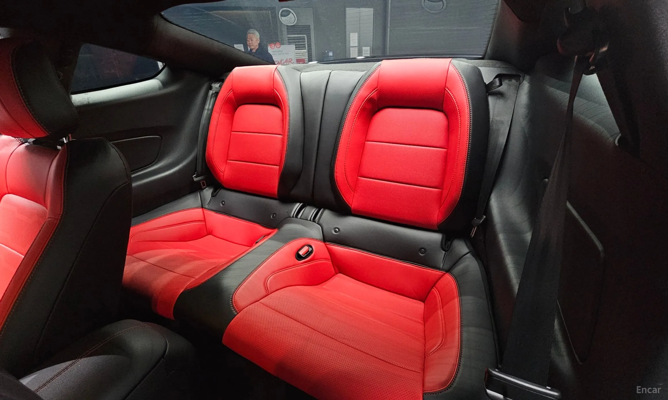 Ford Mustang превью 12