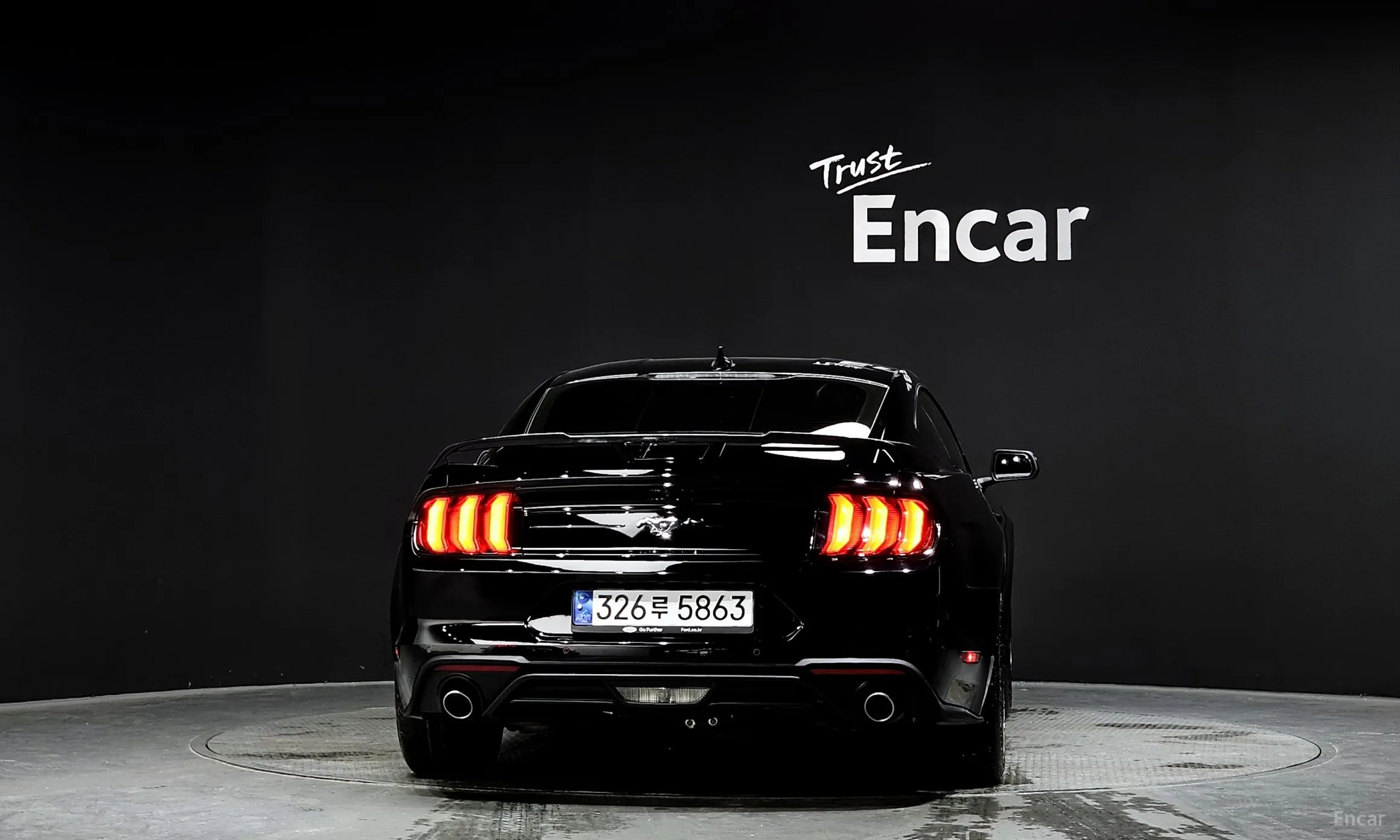 Ford Mustang превью 4