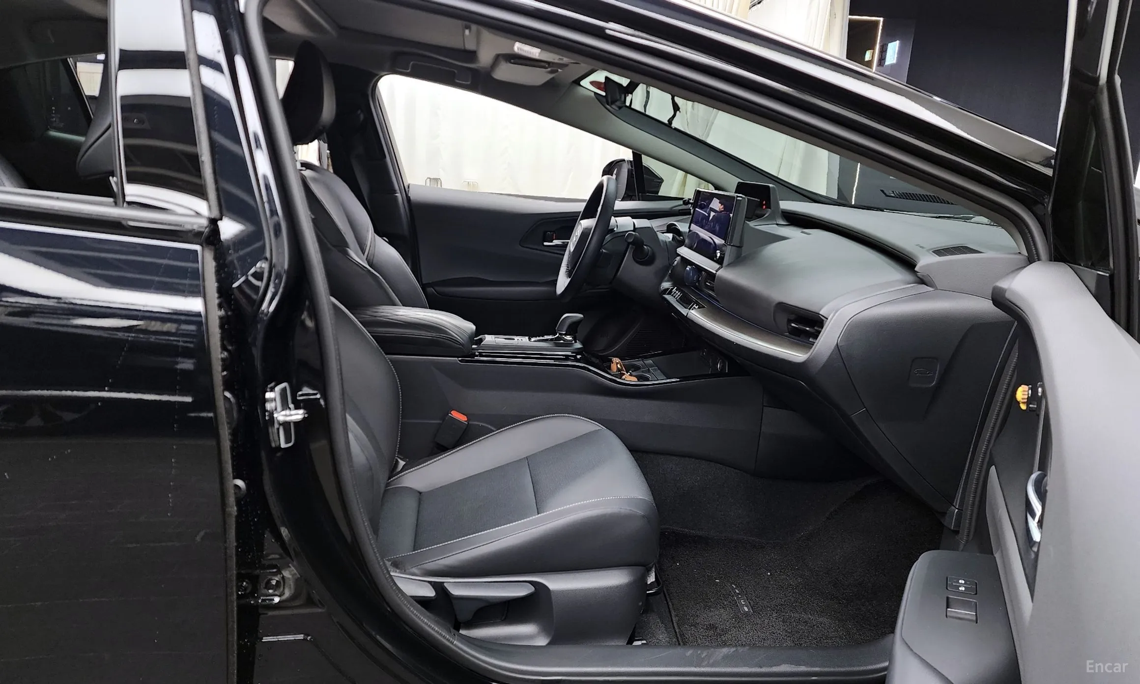 Toyota Prius 5th Generation превью 11