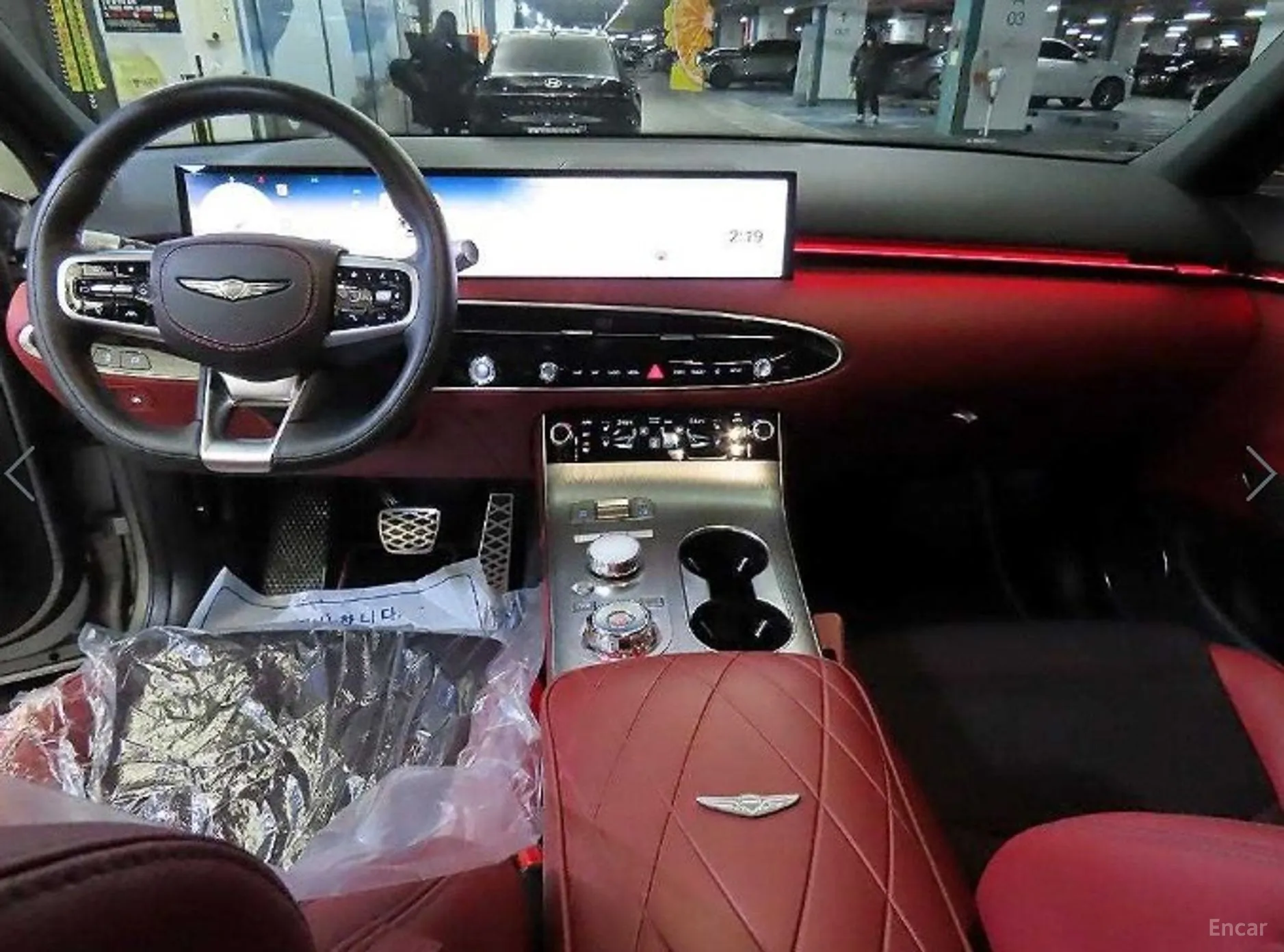 Genesis GV70 превью 10