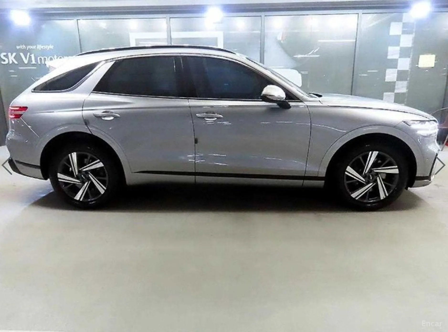 Genesis GV70 превью 3